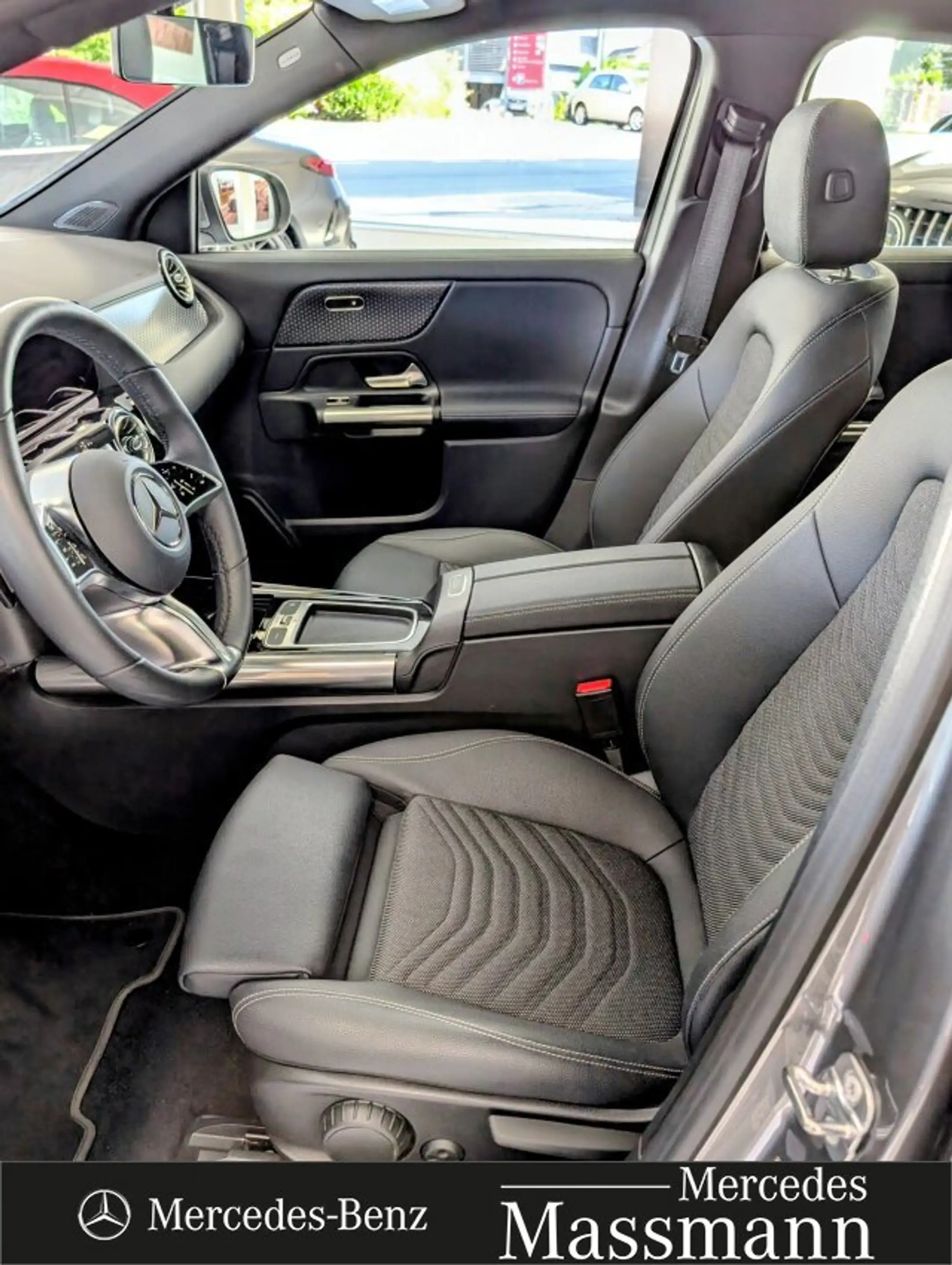 Mercedes-Benz EQA 250 EQA 250+ Progressive Navi/Klima/LED/Park-Assist. — photo 8