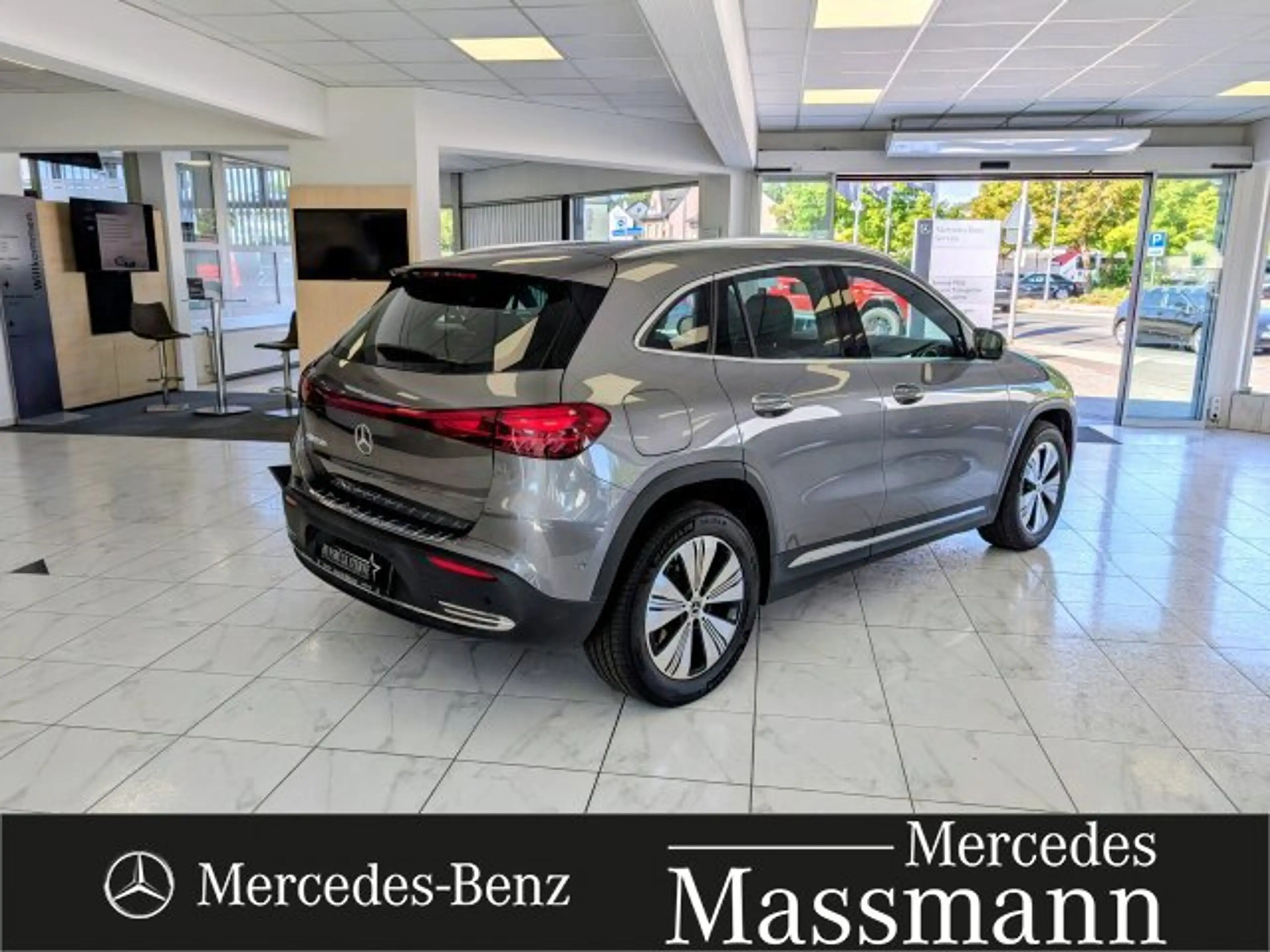 Mercedes-Benz EQA 250 EQA 250+ Progressive Navi/Klima/LED/Park-Assist. — photo 4
