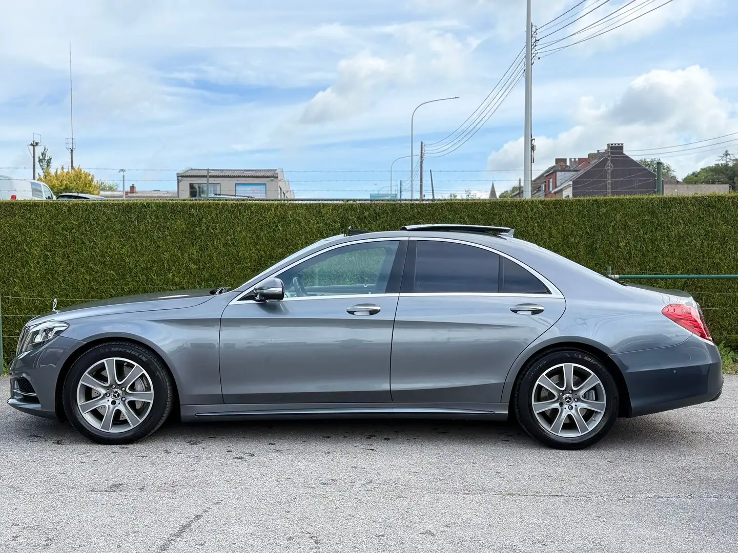 Mercedes-Benz S 300 D Hybrid Diesel - Pack AMG Line - Full Options ! Grau - 2