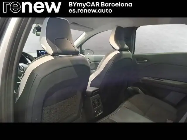 Renault Captur view 25