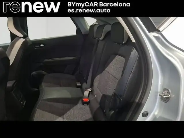 Renault Captur view 18