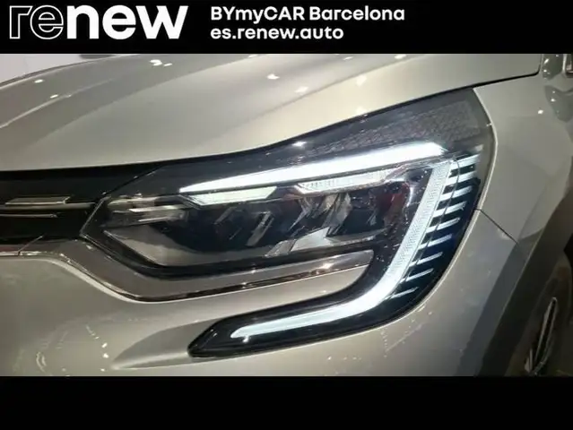 Renault Captur view 12