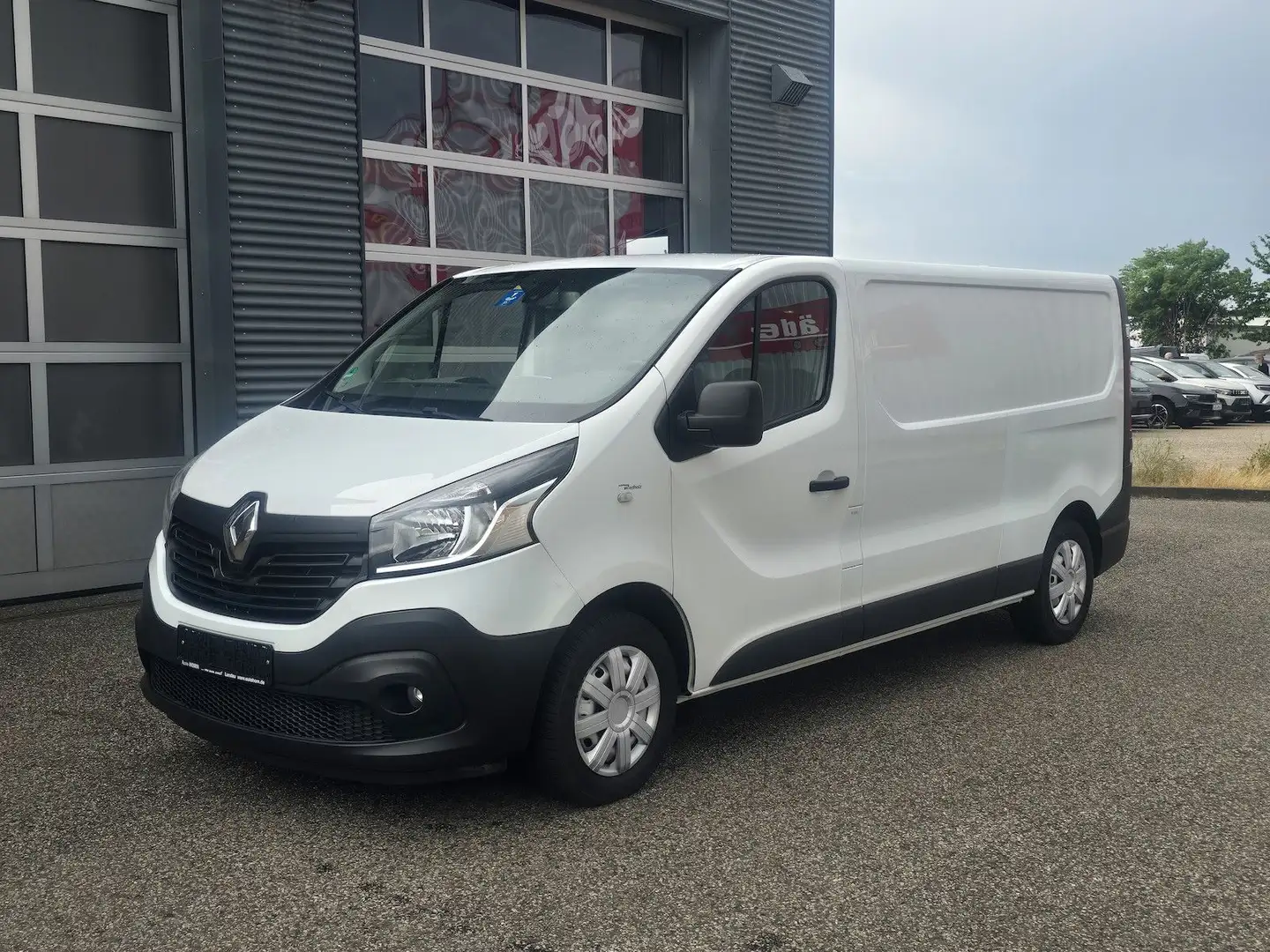 RENAULT Trafic