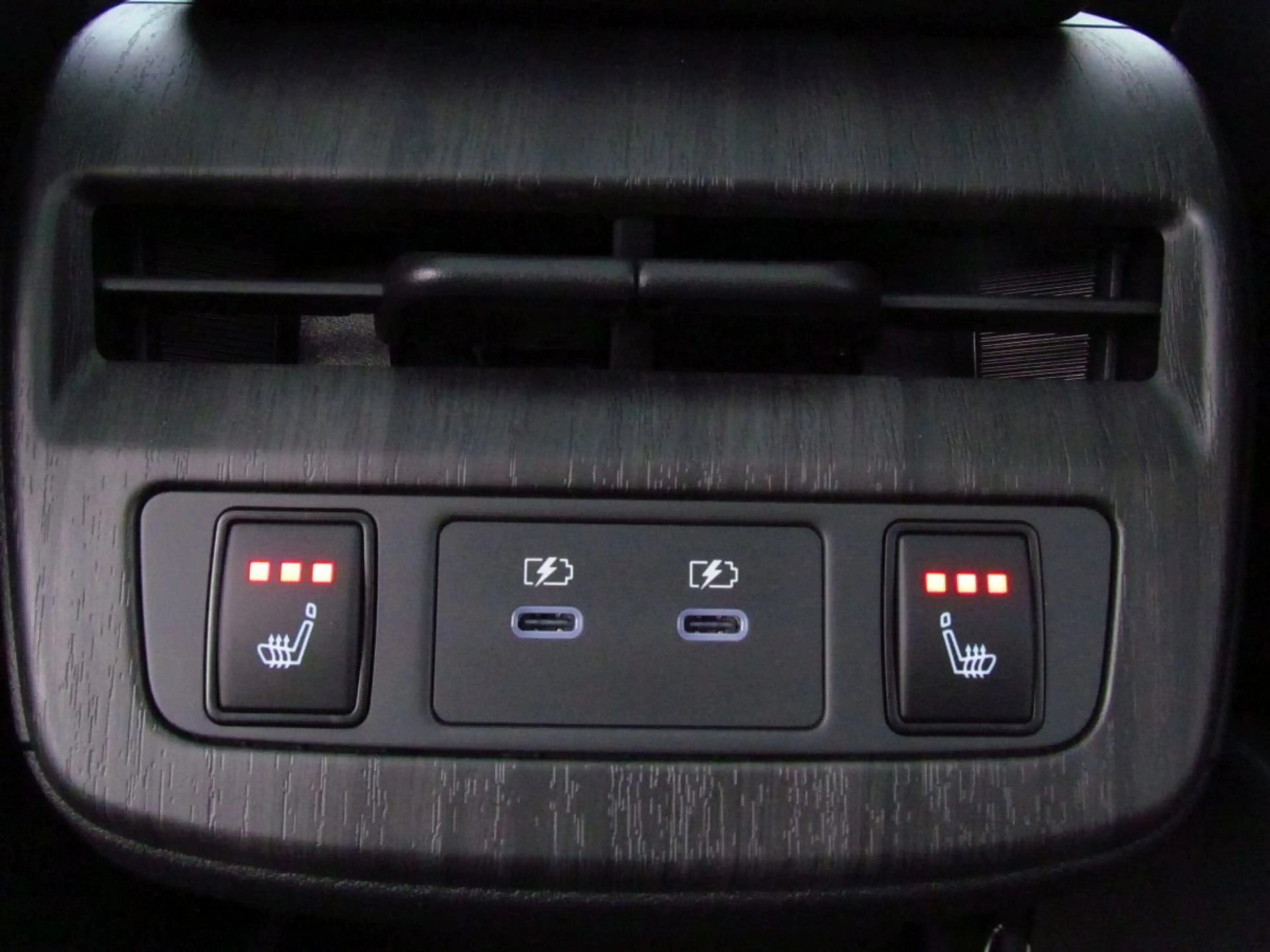 Nissan Ariya Ariya 87 kWh Evolve Pack — photo 15