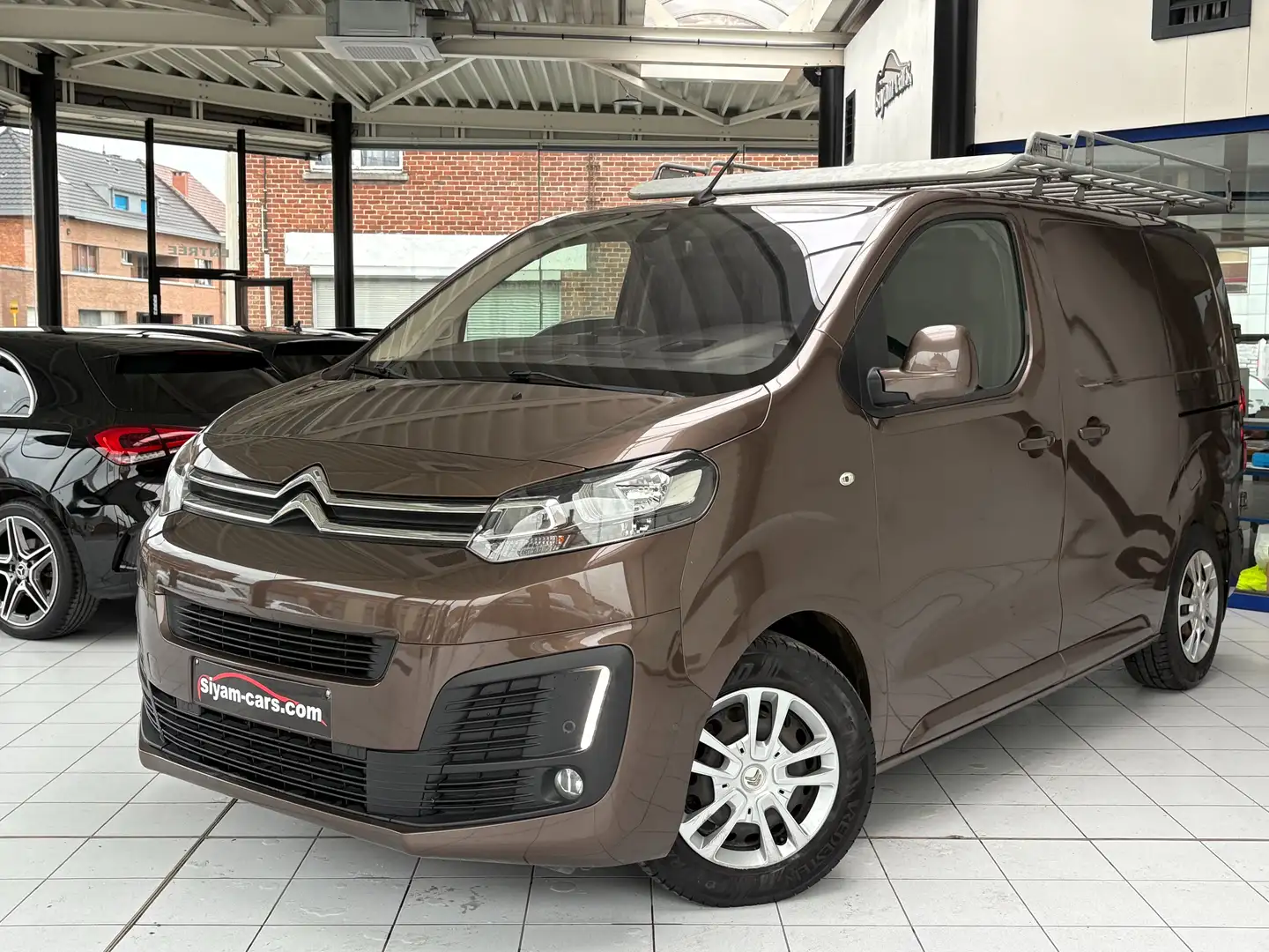 Citroen Jumpy 1.6 BlueHDi *3P * PORTE LAT G/D * GPS * PDC * TVA* Brun - 1