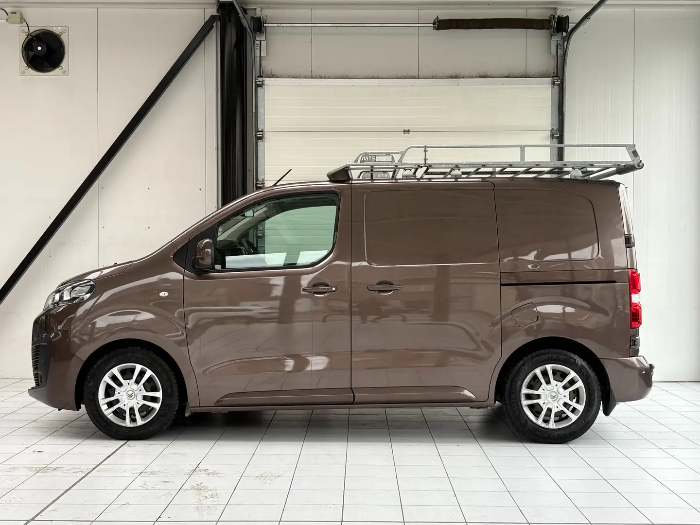 Citroen Jumpy 1.6 BlueHDi *3P * PORTE LAT G/D * GPS * PDC * TVA* Brun - 2