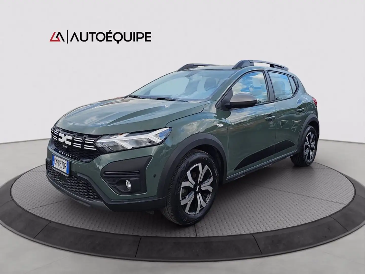 Dacia Sandero Stepway 1.0 tce Expression UP 110cv Groen - 1