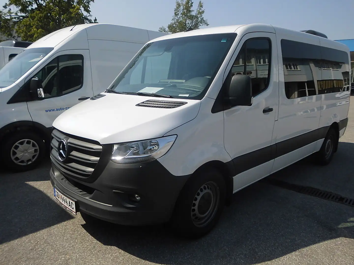 Mercedes-Benz Sprinter Tourer 215 CDI 3,19t Standard / Normal Aut. Weiß - 1
