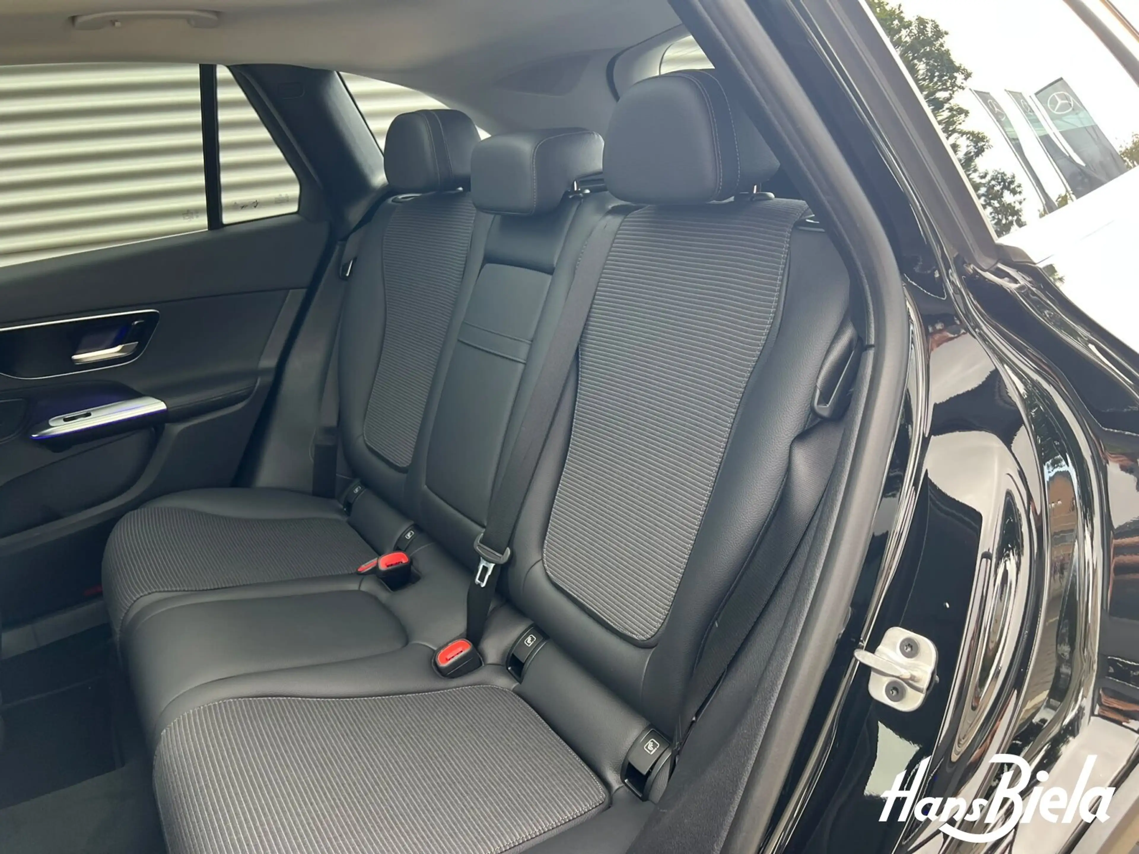 Mercedes-Benz GLC 200 GLC 200 4M Avantgarde/Pano/Dis/LED/Kam/AHK/Mem PSD — photo 15