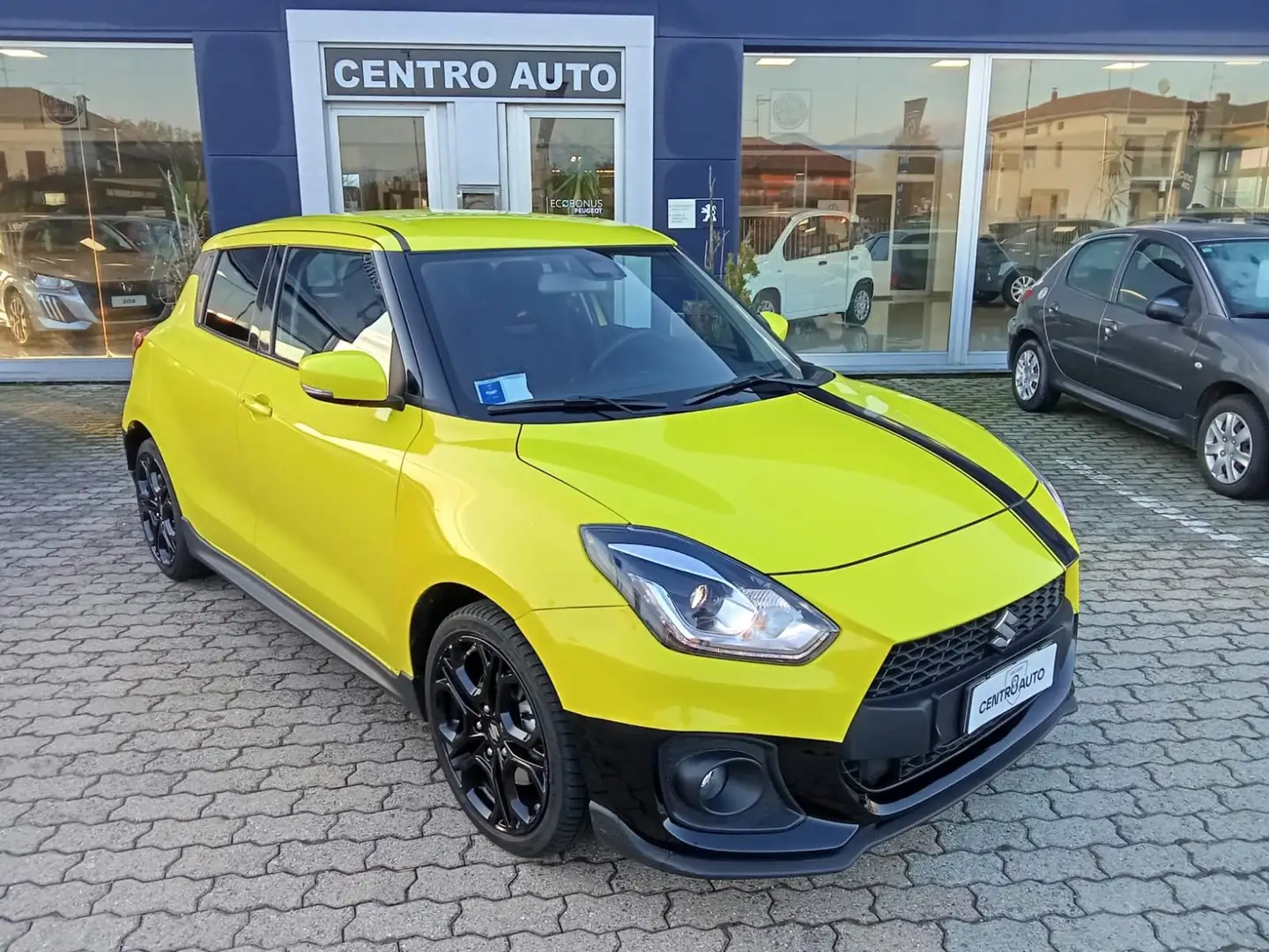 Suzuki Swift Swift VI 2020 1.4h Sport 2wd Giallo - 1