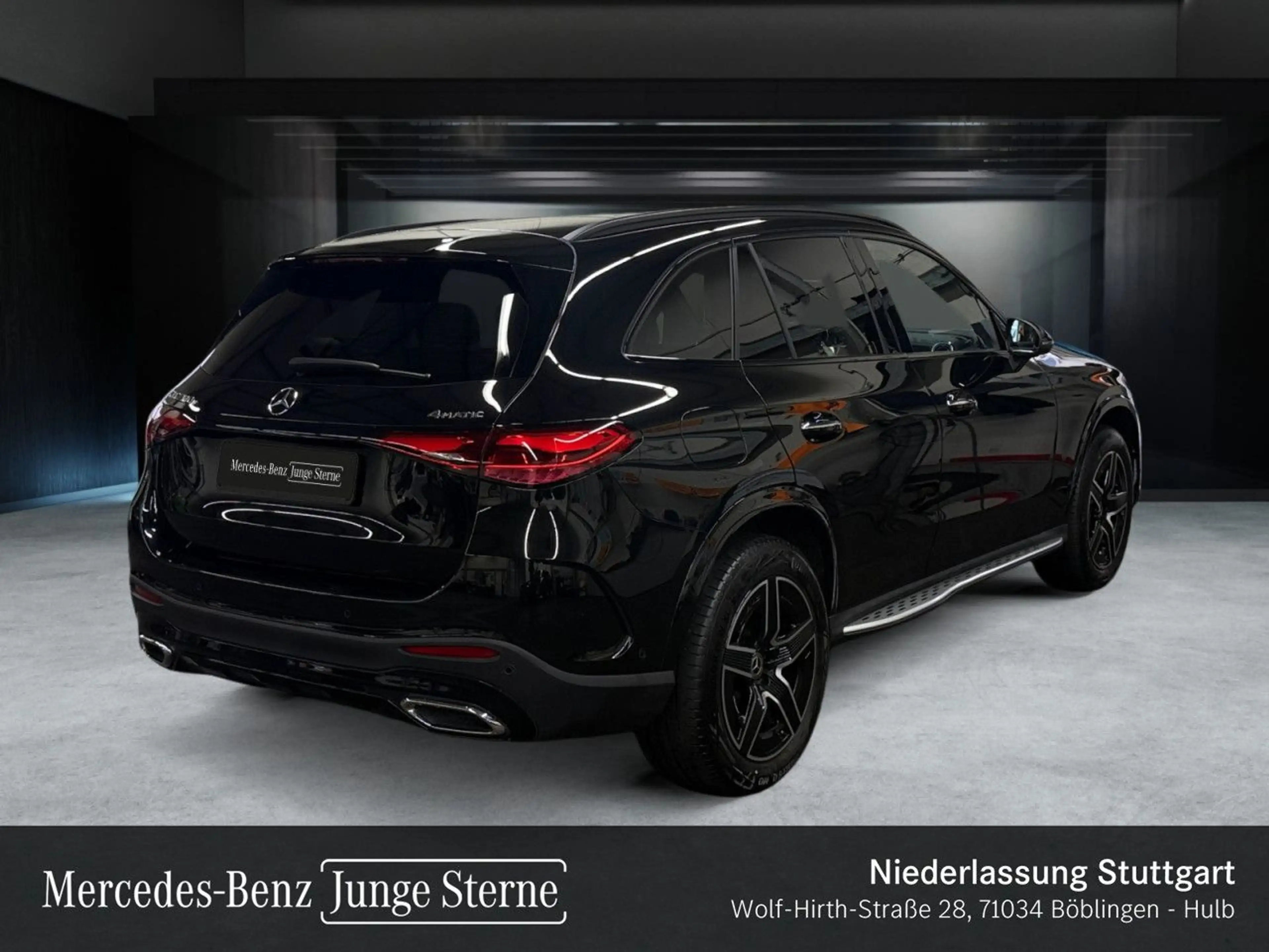 Mercedes-Benz GLC 300 e 4M AMG+NIGHT+PANO+360+AHK+KEYLESS+9G — photo 5