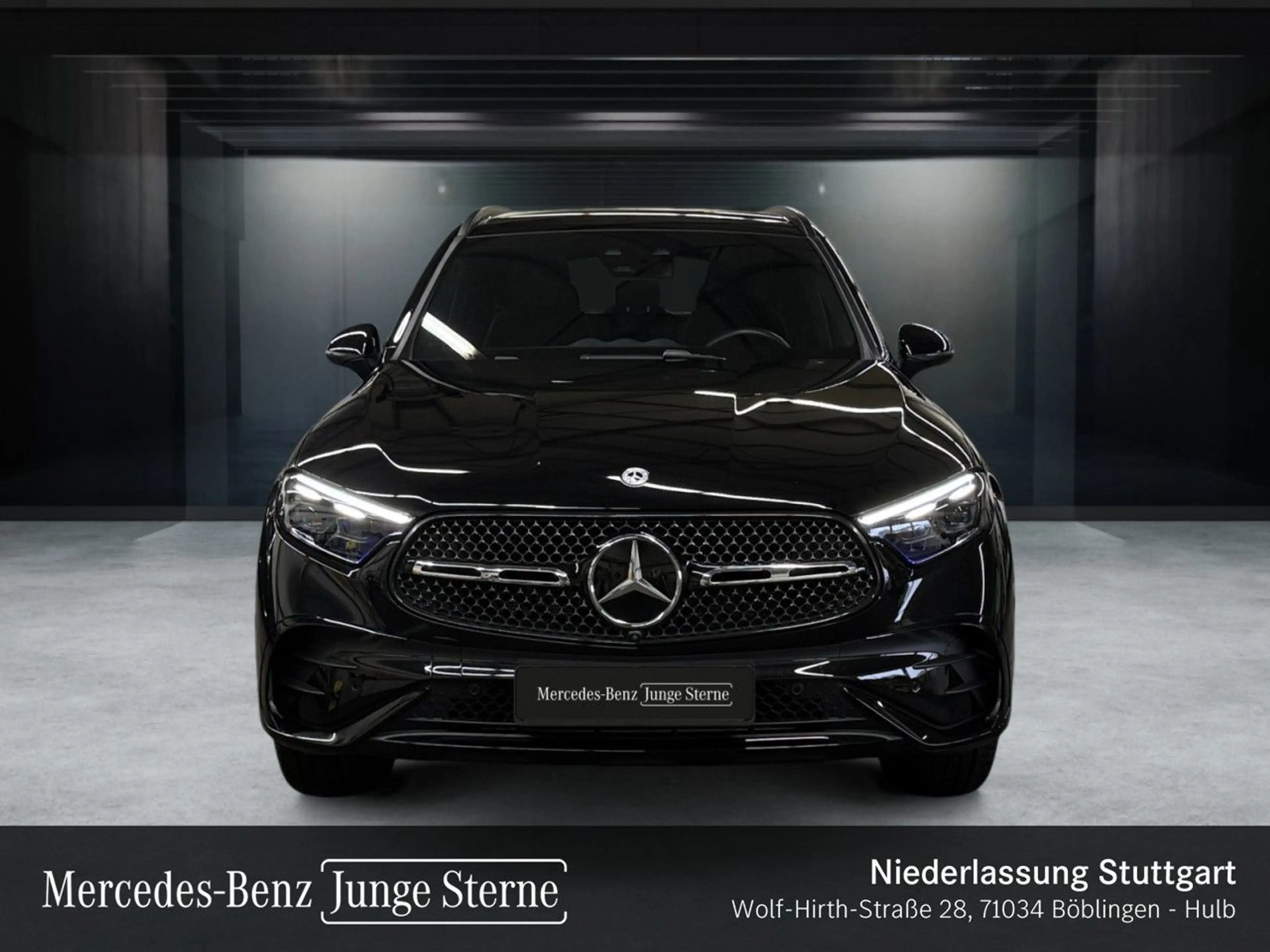 Mercedes-Benz GLC 300 e 4M AMG+NIGHT+PANO+360+AHK+KEYLESS+9G — photo 11