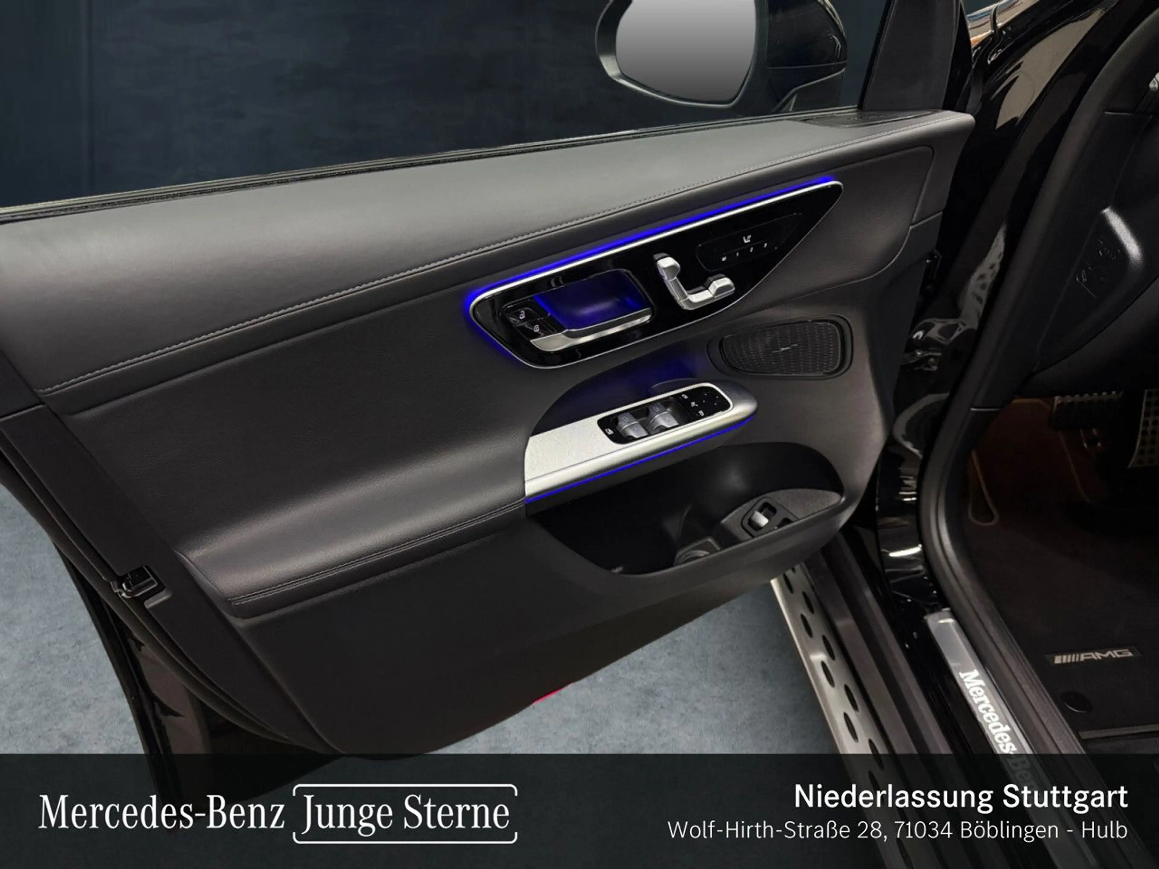 Mercedes-Benz GLC 300 e 4M AMG+NIGHT+PANO+360+AHK+KEYLESS+9G — photo 13