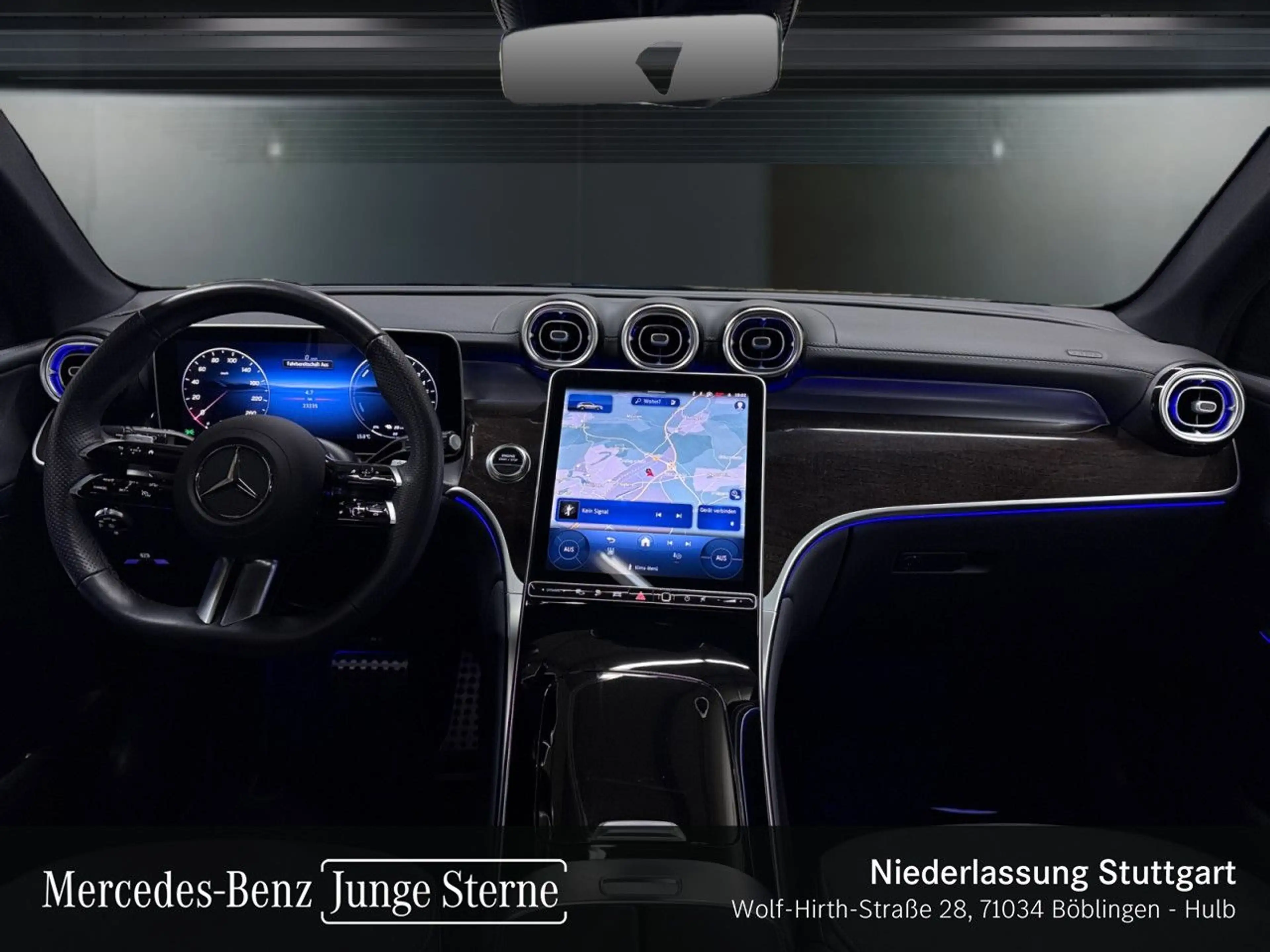 Mercedes-Benz GLC 300 e 4M AMG+NIGHT+PANO+360+AHK+KEYLESS+9G — photo 14
