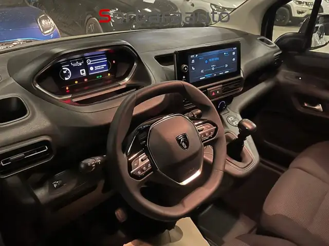 Peugeot Partner view 15