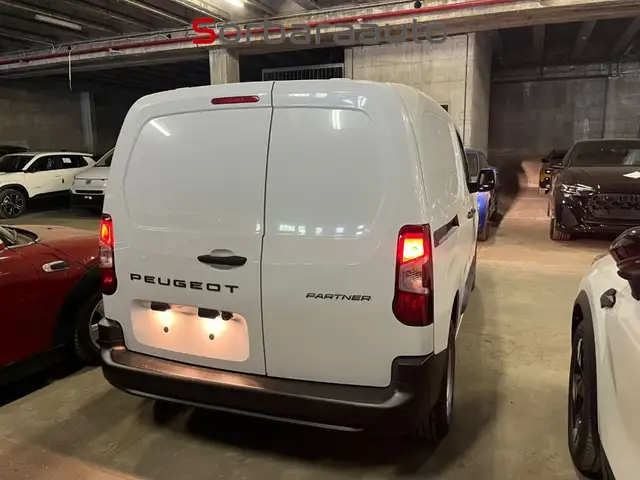 Peugeot Partner view 6