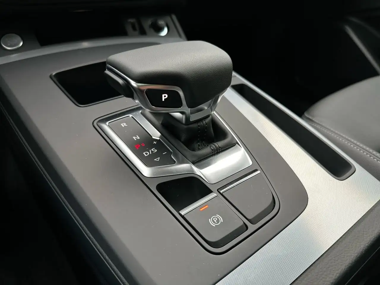 Audi Q5 снимка Audi Q5
