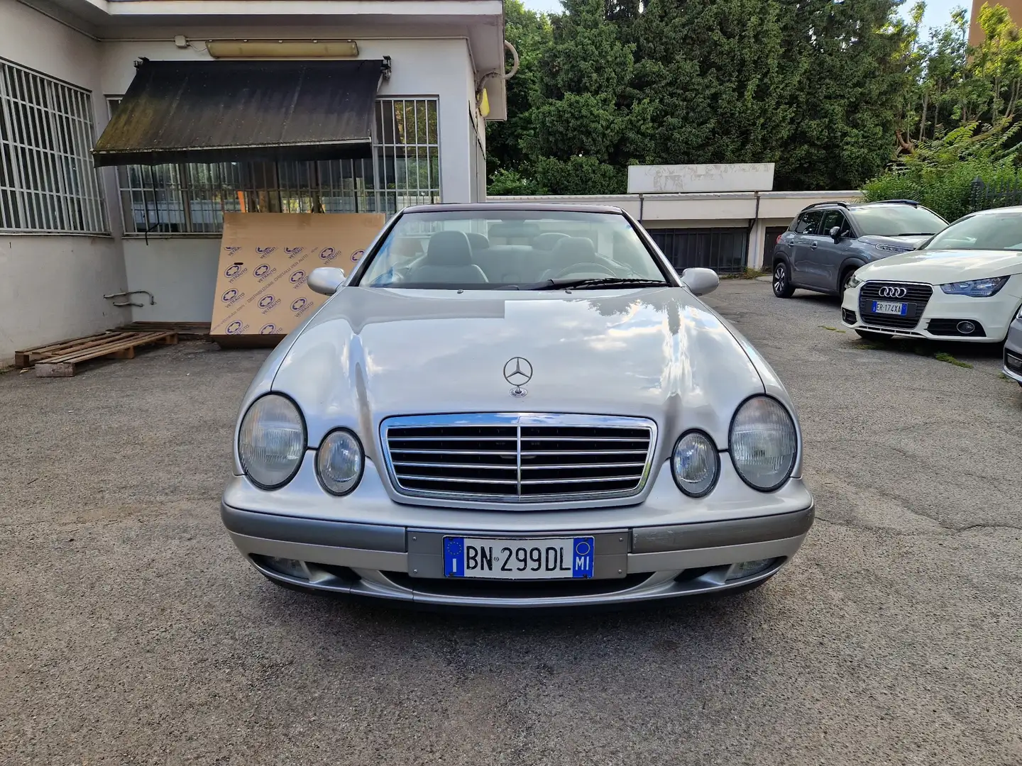 Mercedes-Benz CLK 200 Cabrio Sport Gri - 2