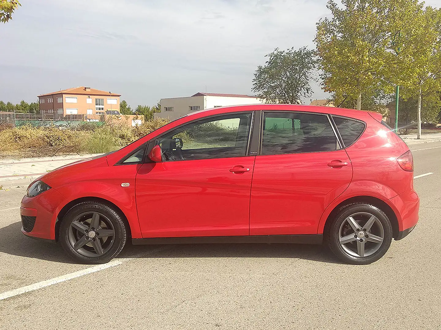 SEAT Altea 1.6TDI CR S&S I-Tech E-ecomotive Rojo - 2