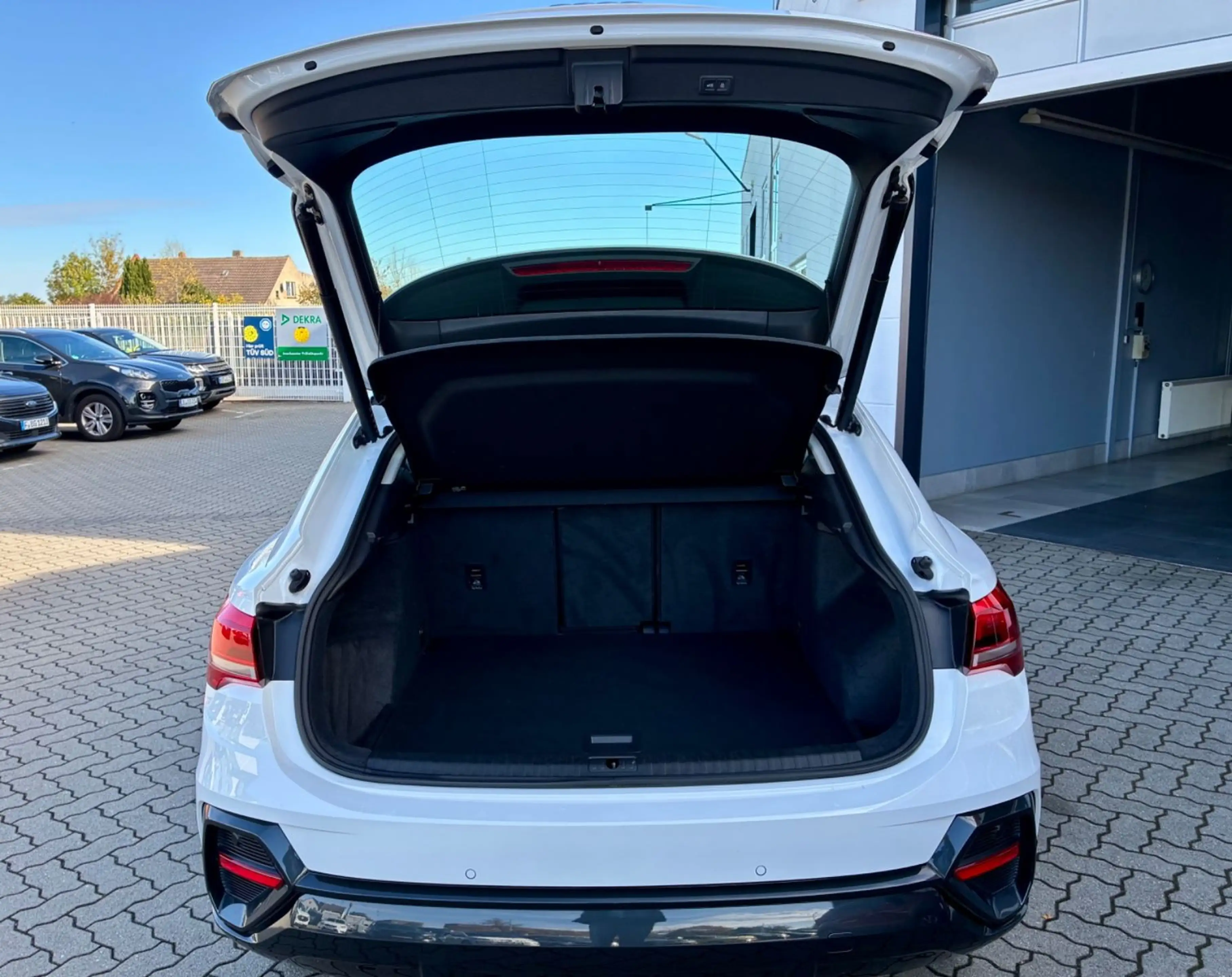 Audi Q3 Sportback 35 TFSI Automatik LED Kamera — photo 14