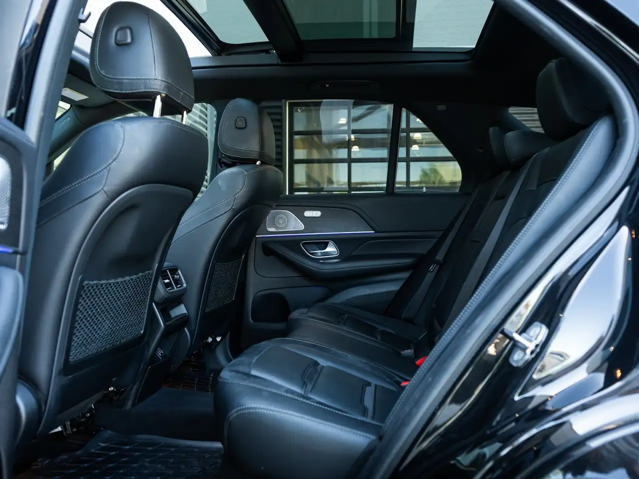 Mercedes-Benz GLE снимка Mercedes-Benz GLE