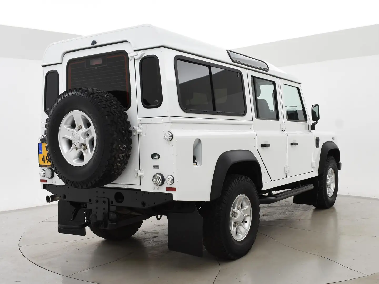 Land Rover Defender 2.2 D SW 110" *69.246 KM* GRIJS KENTEKEN + LED | S Wit - 2
