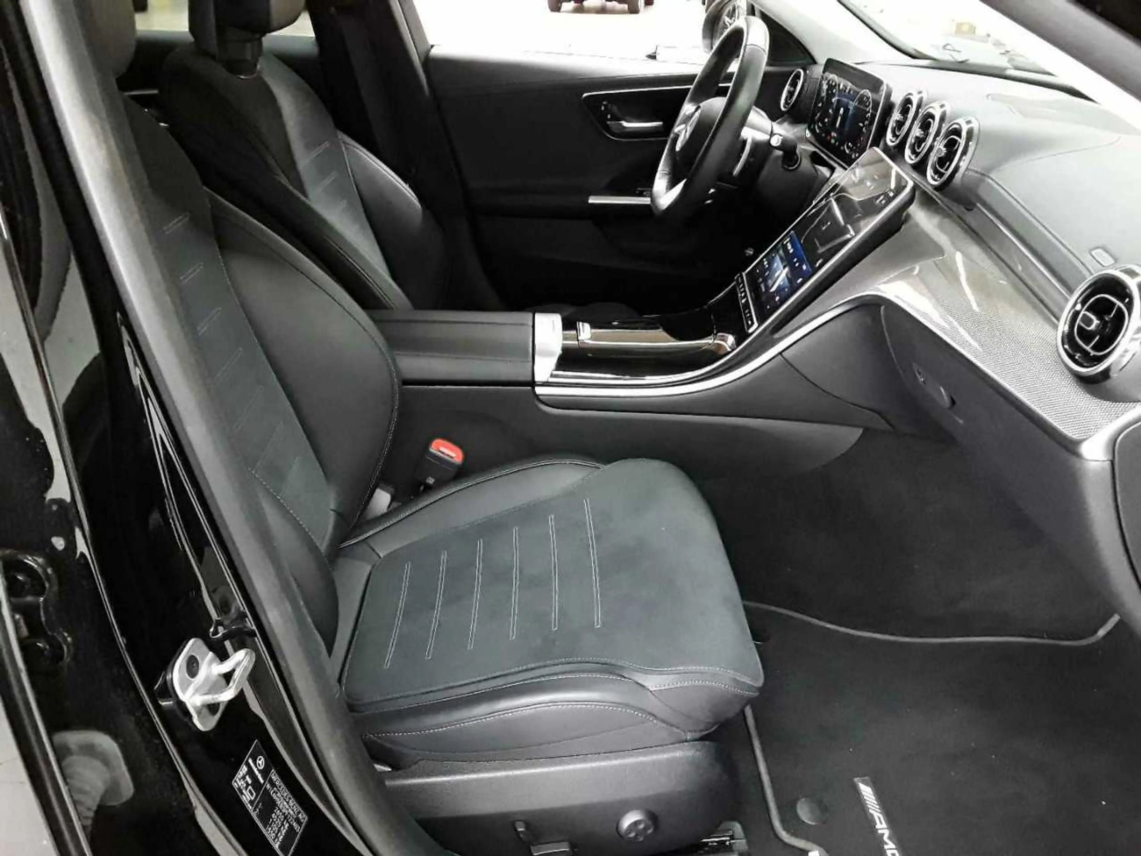 Mercedes-Benz C 300 C 300 e T 9G- AMG DIS KomfP AssiP — photo 8