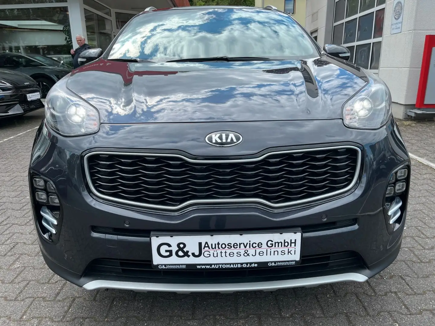 Kia Sportage GT-Line 4WD Leder, Pano, Automatik,Navi Grau - 2