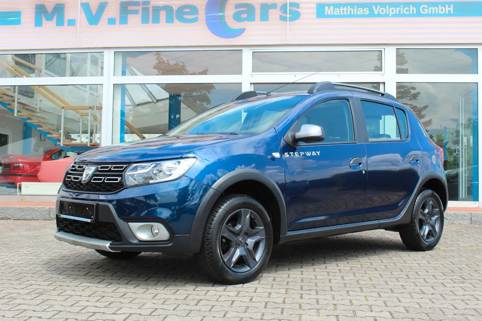 Dacia Sandero II Stepway Celebration Blau - 1