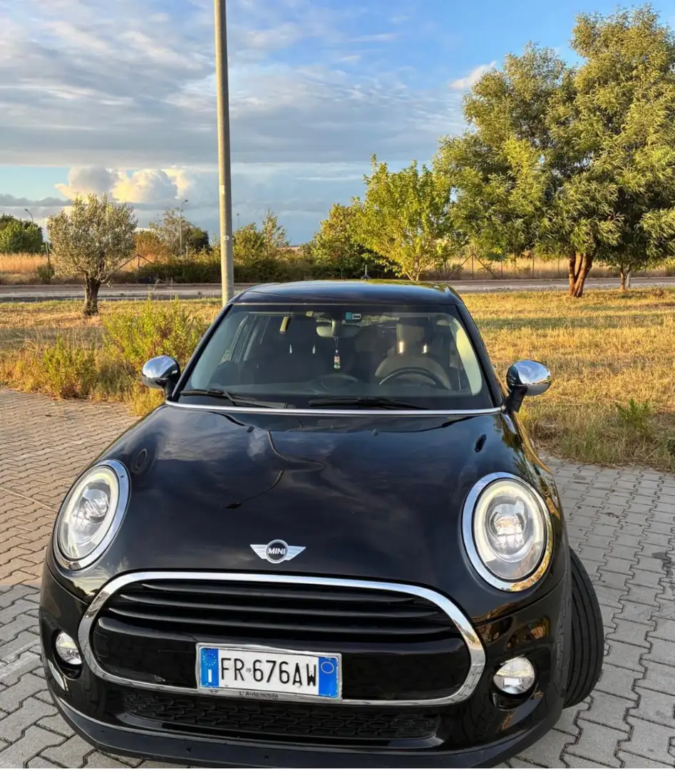 MINI Cooper D 1.5 Business 5p auto my18 Kék - 2