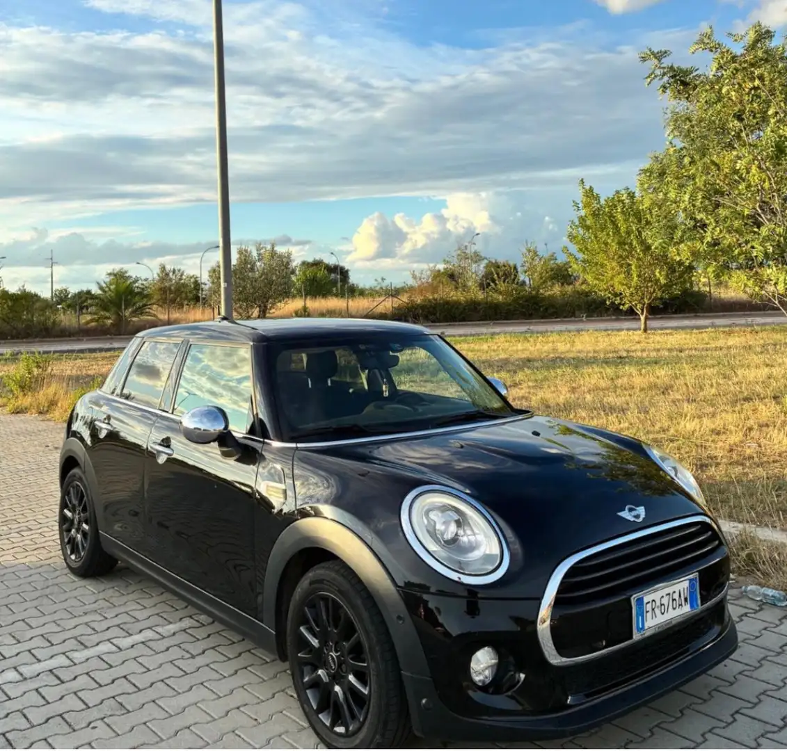 MINI Cooper D 1.5 Business 5p auto my18 Kék - 1