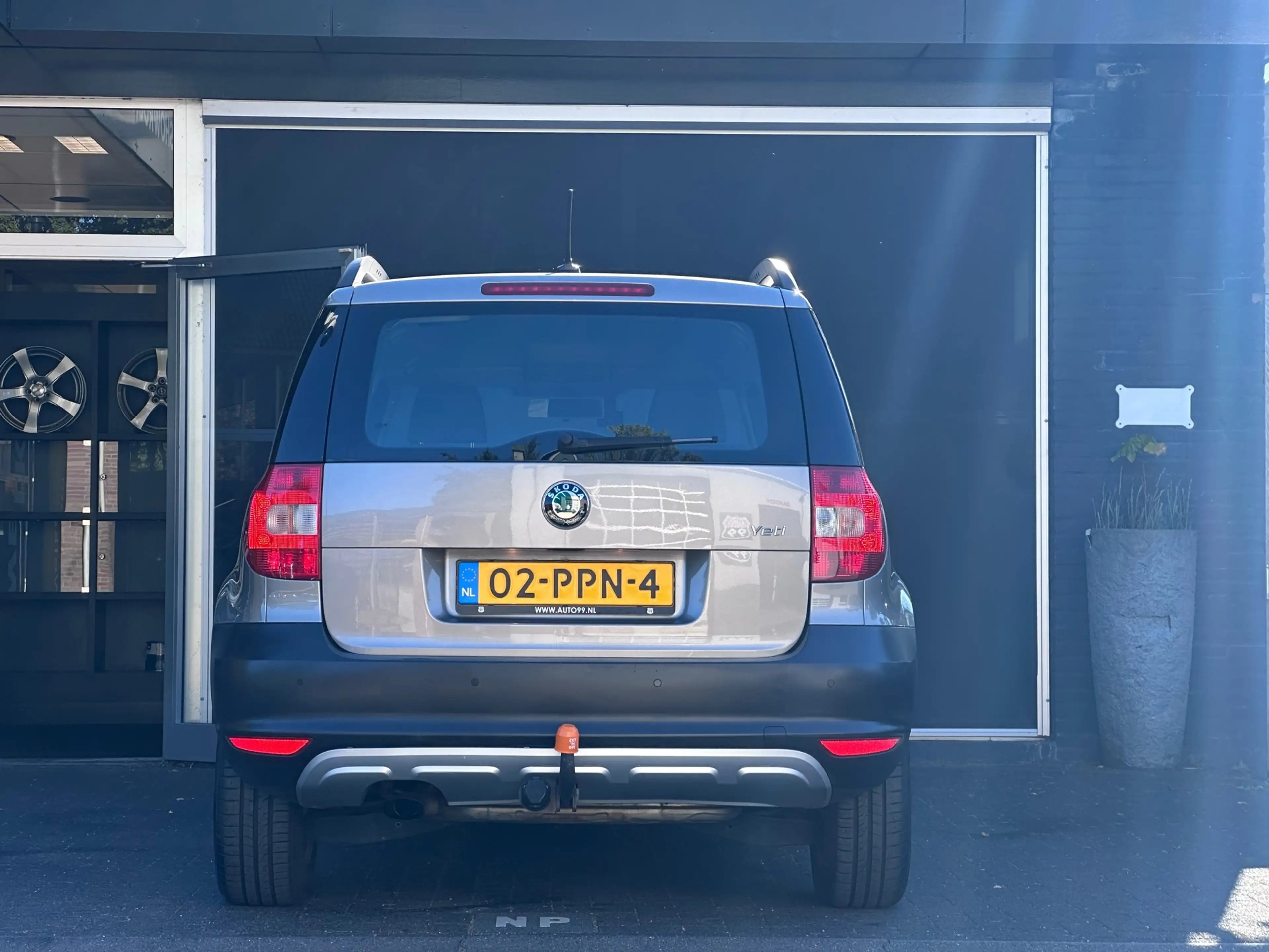 Skoda Yeti 1.2 TSI Ambition MIVA BEST / AUTO / CLIMA / NAVI — photo 4