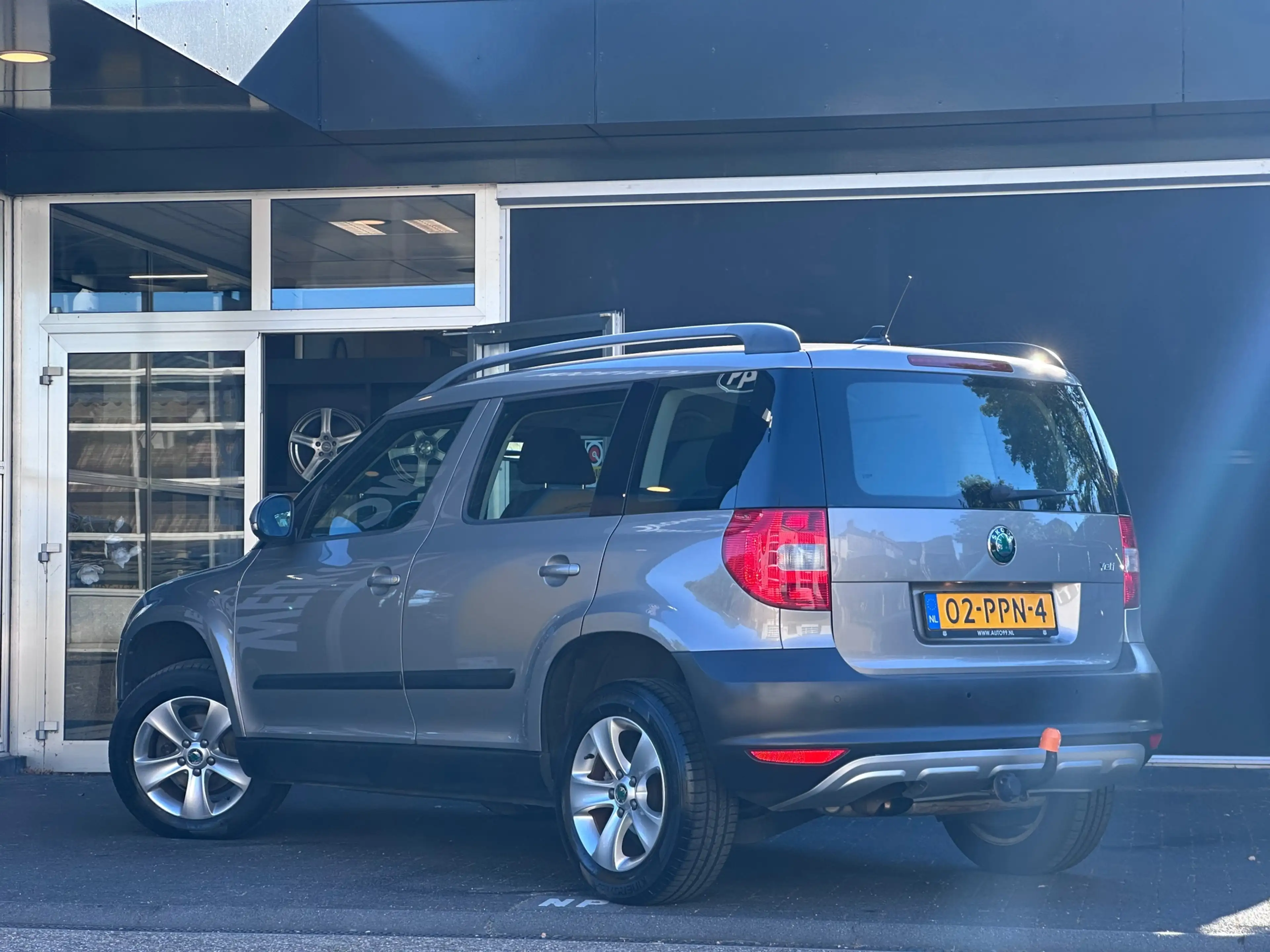 Skoda Yeti 1.2 TSI Ambition MIVA BEST / AUTO / CLIMA / NAVI — photo 3