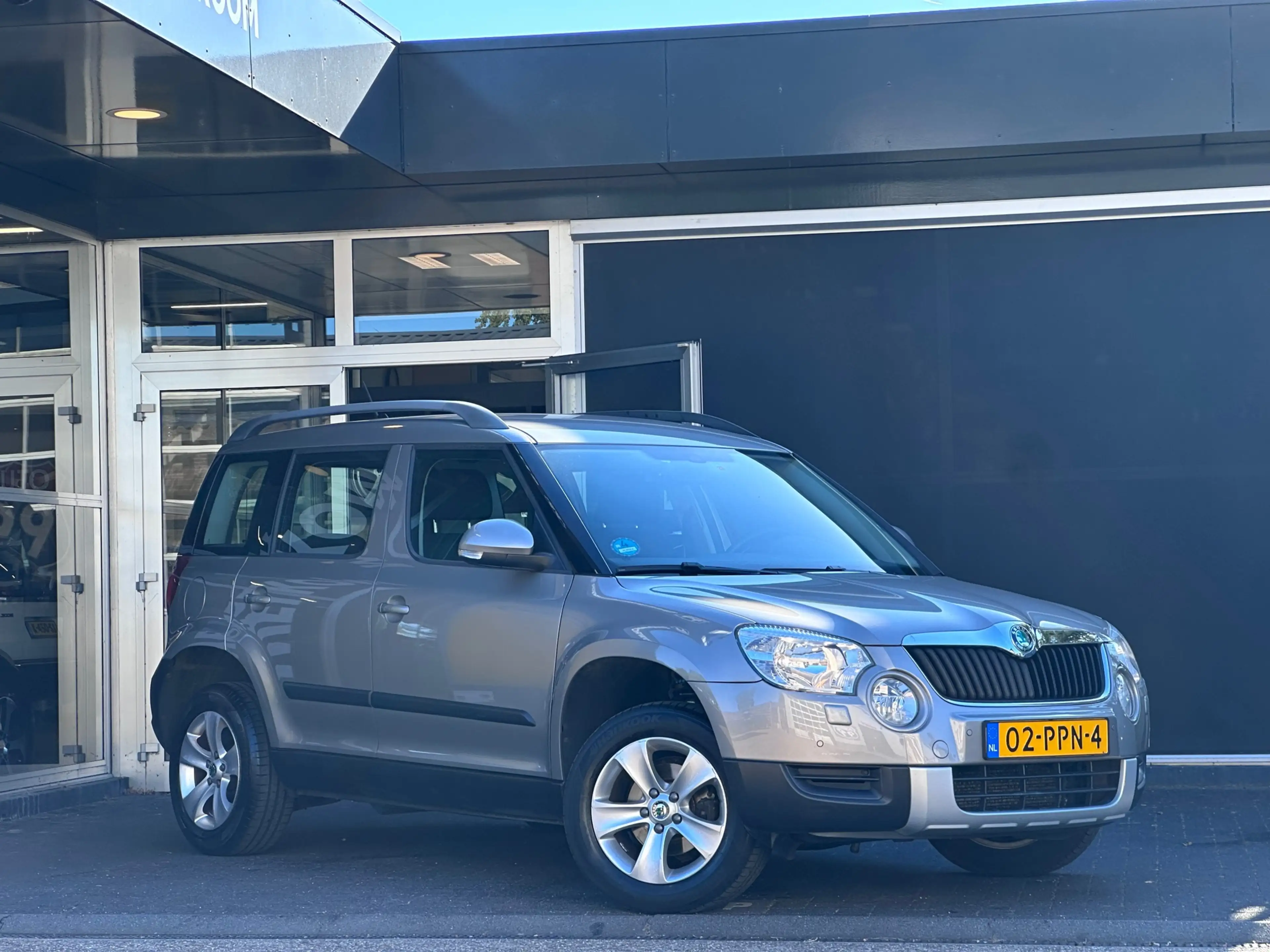 Skoda Yeti 1.2 TSI Ambition MIVA BEST / AUTO / CLIMA / NAVI — photo 9