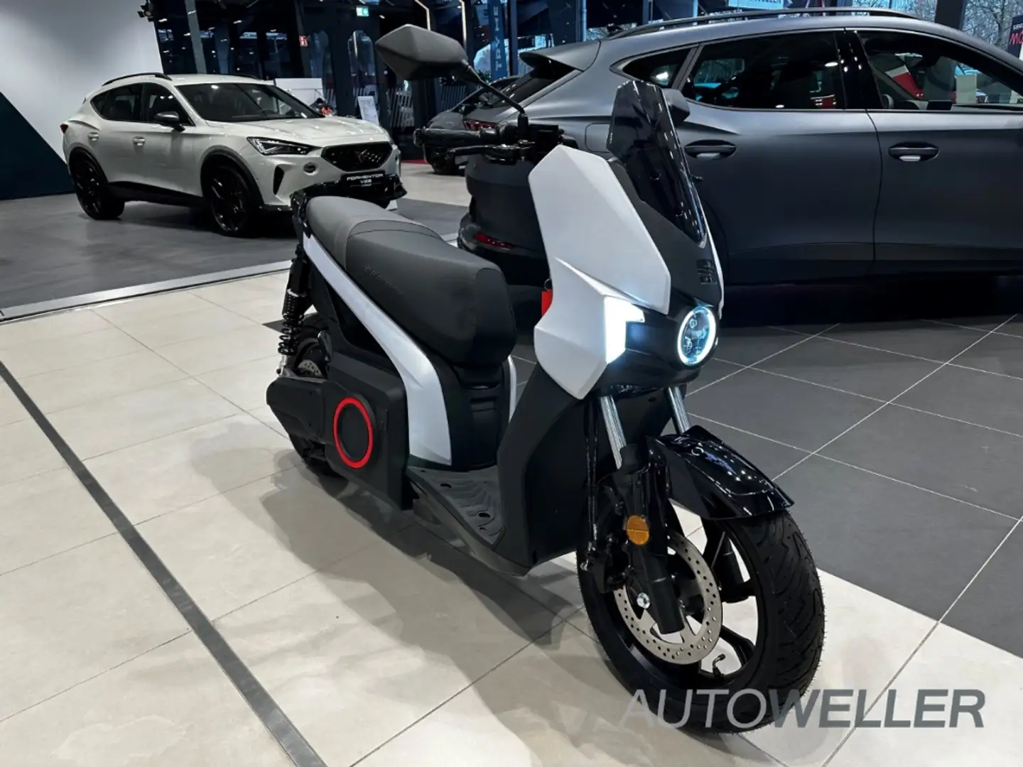 SEAT MO 125 9 kW (12 PS) MJ23 *Bluetooth* Fahrmodi (Eco,Ci Bianco - 1