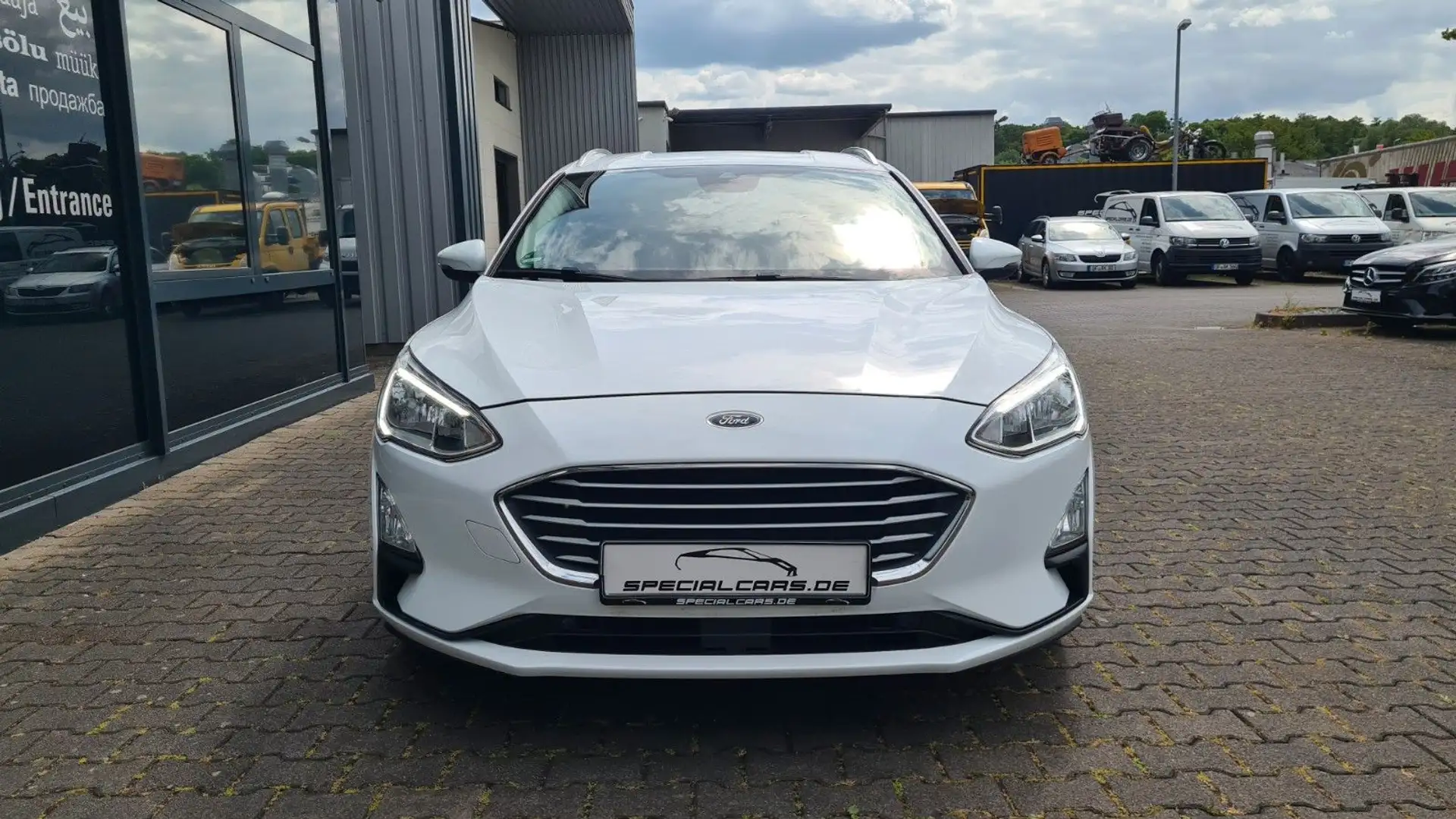 Ford Focus T 1.5 TDCi Cool & Connect AUT - ASSISTS - Wit - 2