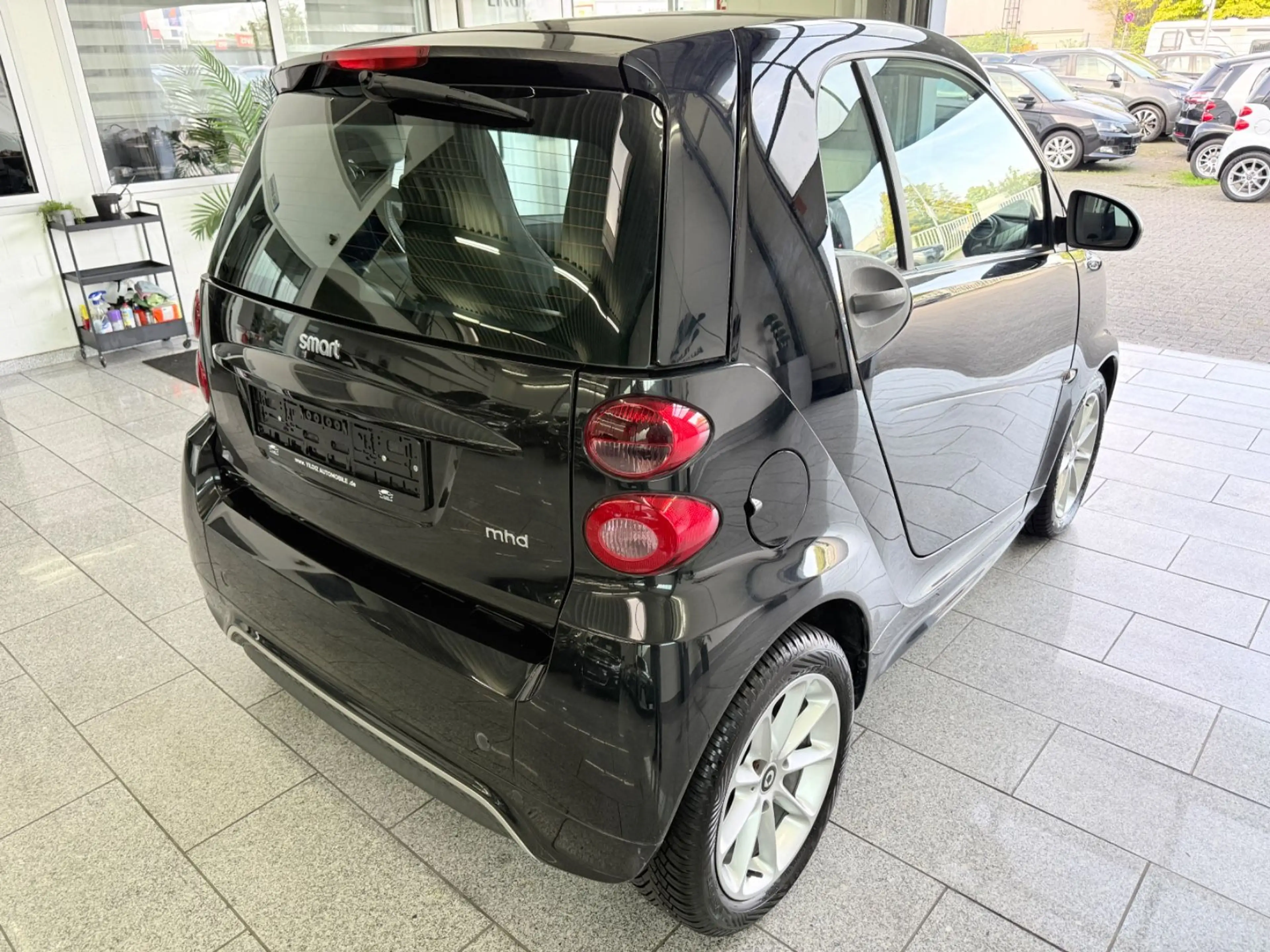 smart forTwo 1.0 MHD*AUTO*SERV*PANO*CARPL*NAV*SHZ*SOUN — photo 7