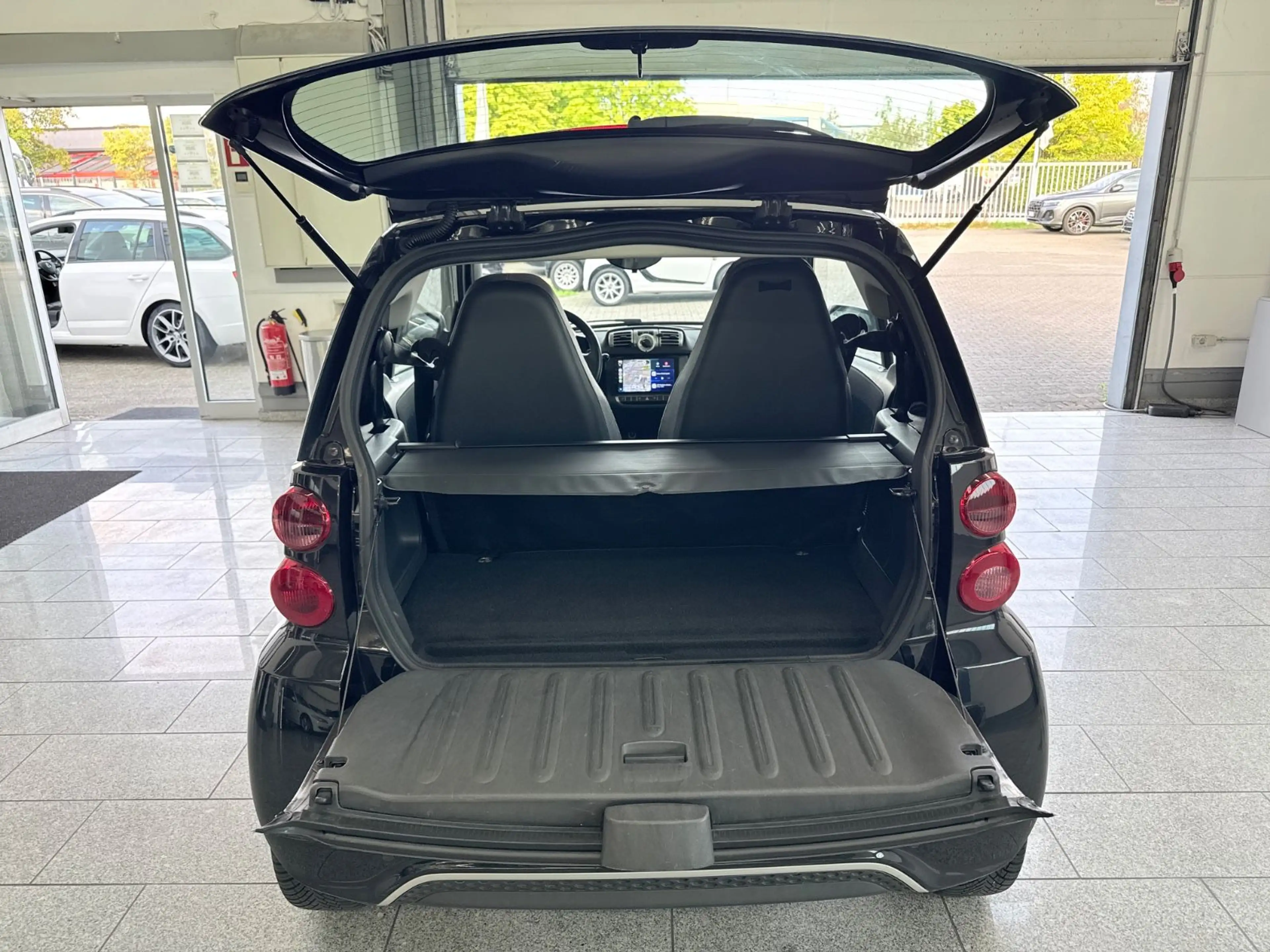 smart forTwo 1.0 MHD*AUTO*SERV*PANO*CARPL*NAV*SHZ*SOUN — photo 12