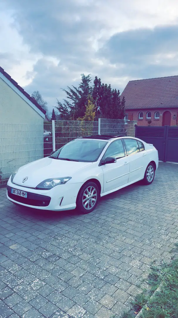 Renault Laguna III 2.0 dCi 130 GT 4Control Euro 5 - 1