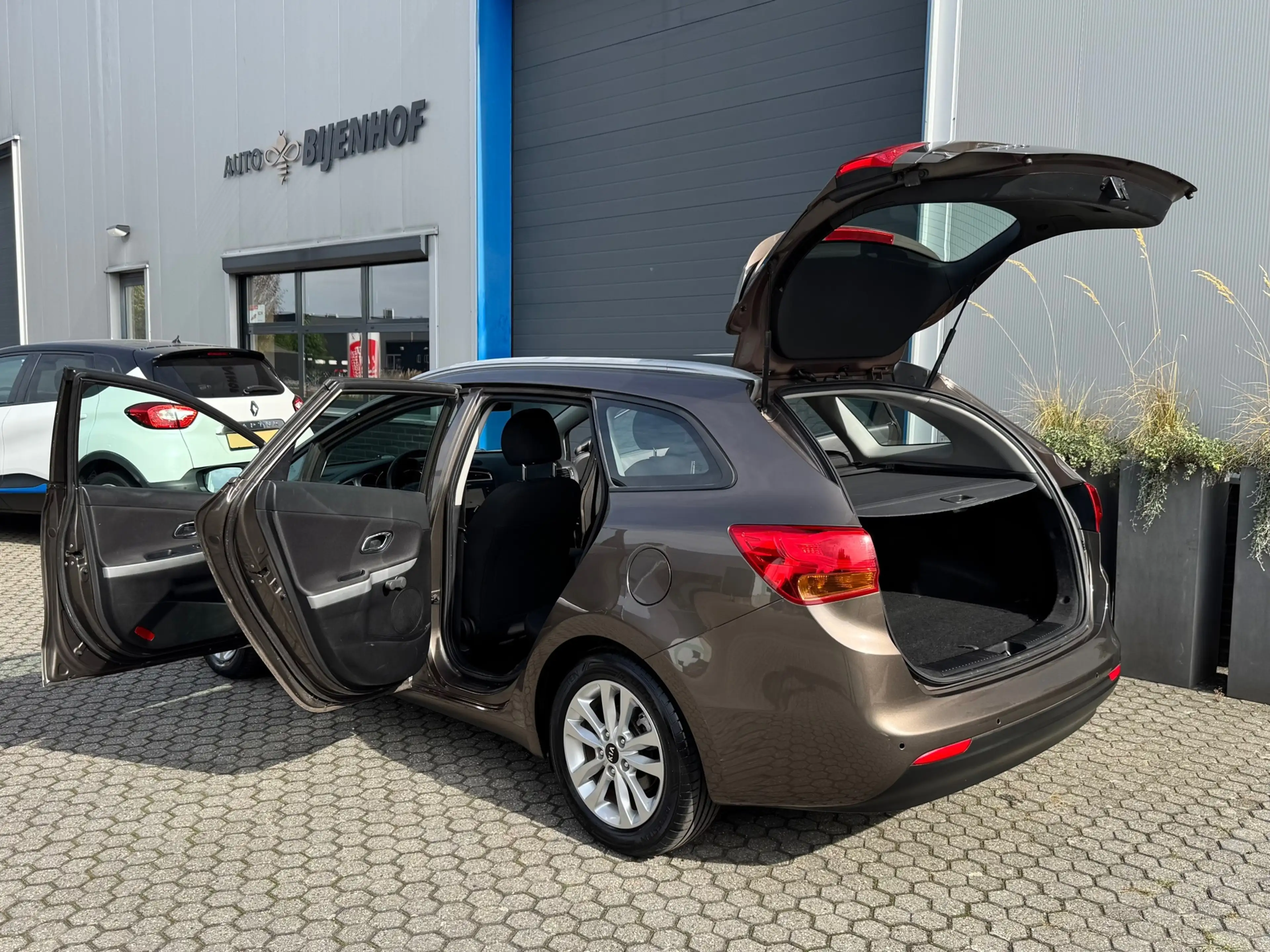 Kia Ceed SW / cee'd SW Sportswagon 1.6 GDI First Edition | 86d km! | Navi — photo 12