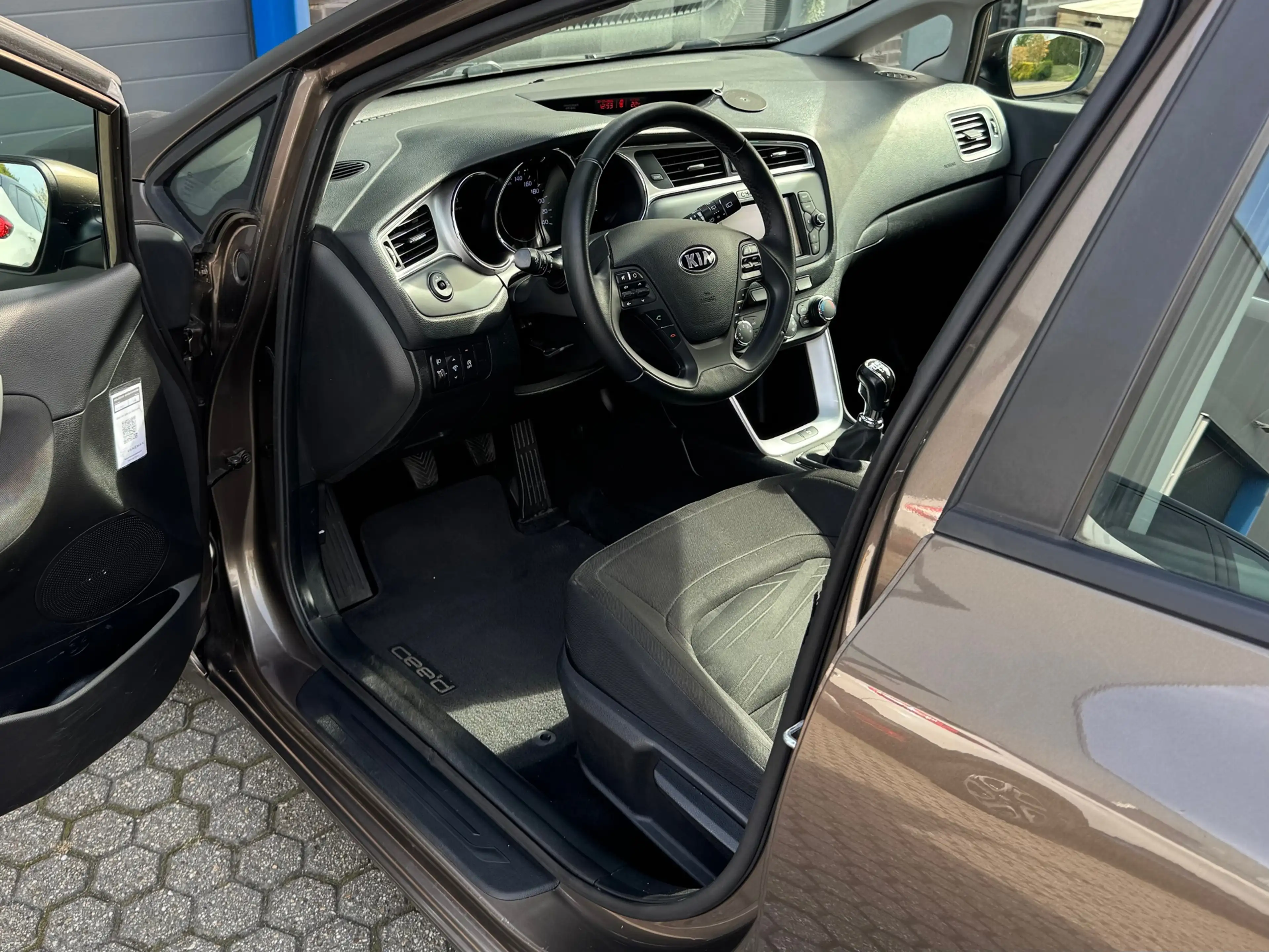 Kia Ceed SW / cee'd SW Sportswagon 1.6 GDI First Edition | 86d km! | Navi — photo 21