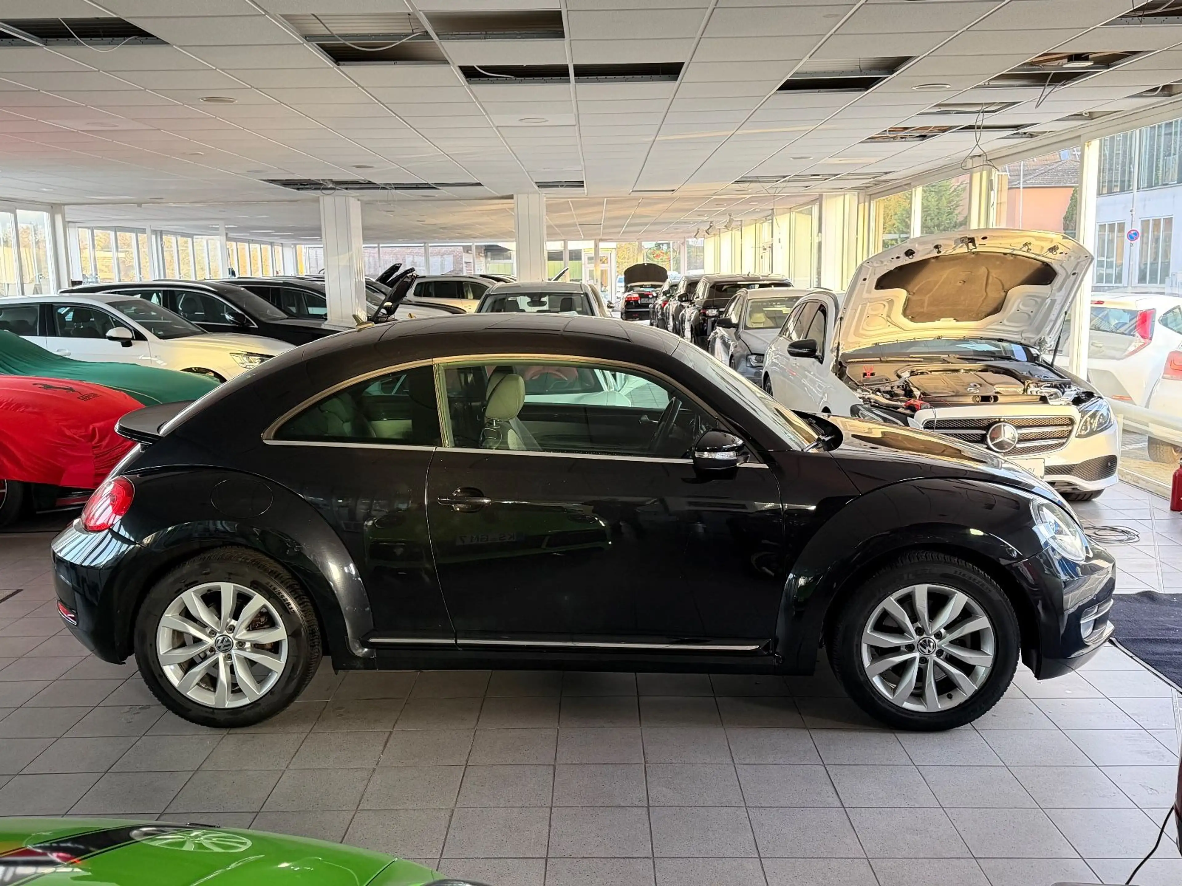 Volkswagen Beetle 1.4 TSI Design Bi-Xenon PDC SHZ TÜV 03/27 — photo 4