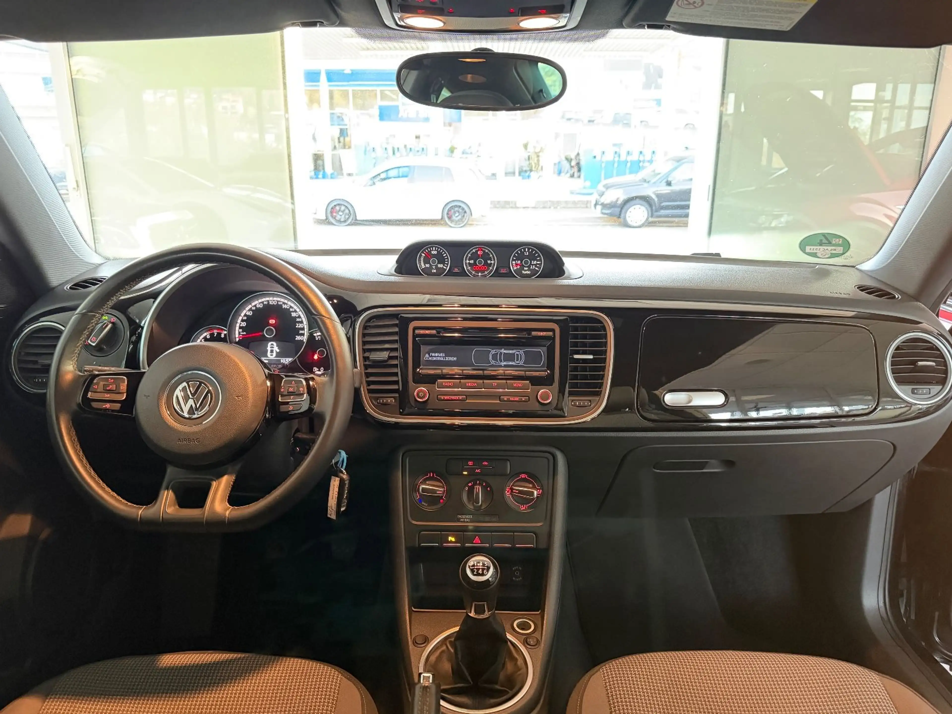 Volkswagen Beetle 1.4 TSI Design Bi-Xenon PDC SHZ TÜV 03/27 — photo 15