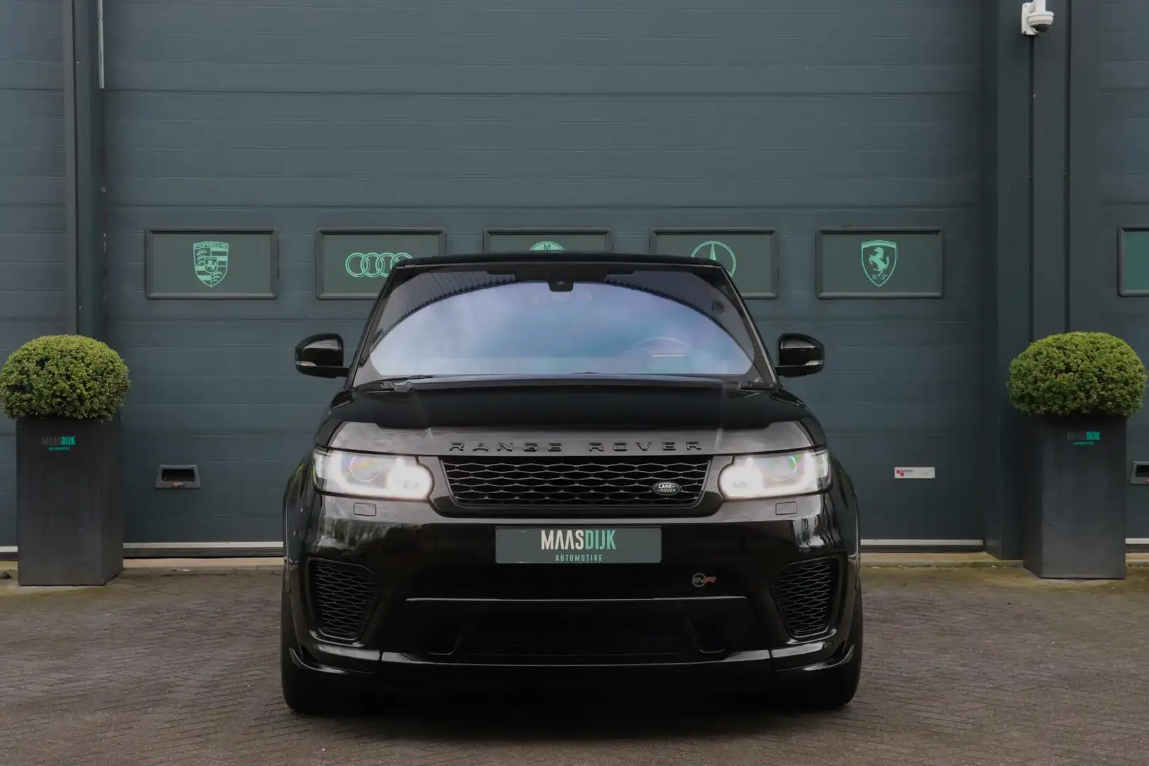 Land Rover Range Rover Sport 5.0 V8 SVR|Compleet Dealer|Pano|HUD|Carbon| Noir - 2