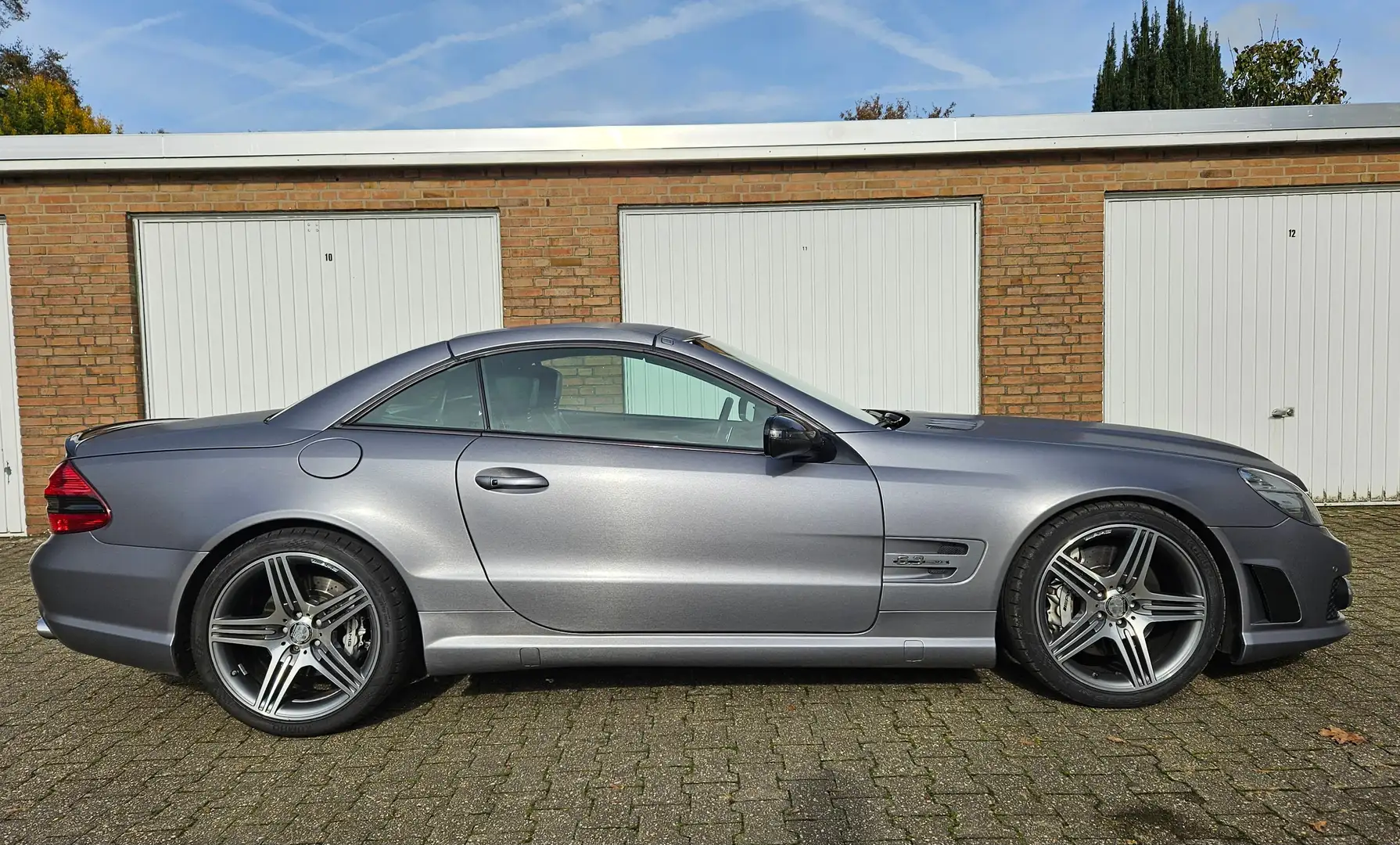Mercedes-Benz SL 63 AMG SPEEDSHIFT MCT Stříbrná - 2