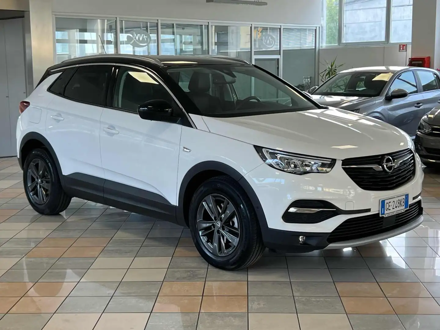 Opel Grandland X 1.2 Turbo 12V 130 CV Start&Stop Business Edition Blanc - 2