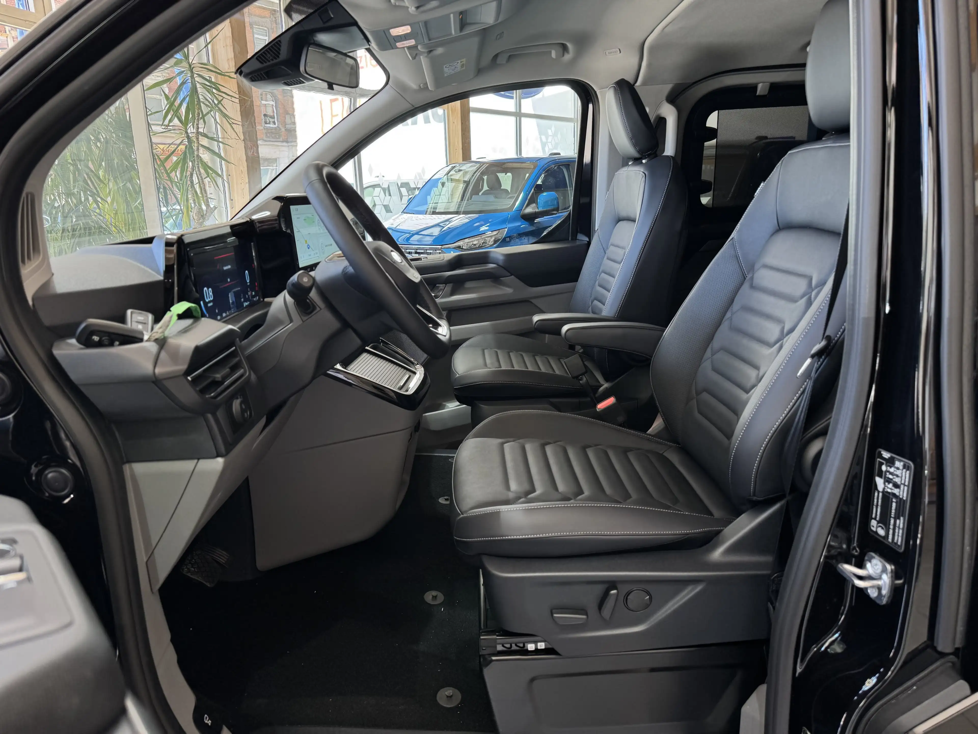 Ford Tourneo Custom Titanium X L1 AWD MATRIX-LED — photo 10
