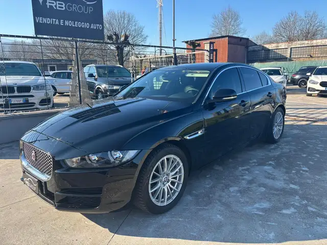 Jaguar XE XE 2.0d i4 Portfolio 180cv auto my18