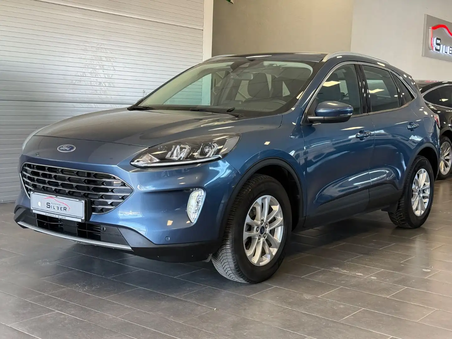 Ford Kuga Titanium 1.5 EcoBoost Kamera/Spurh./Virtual Blauw - 1