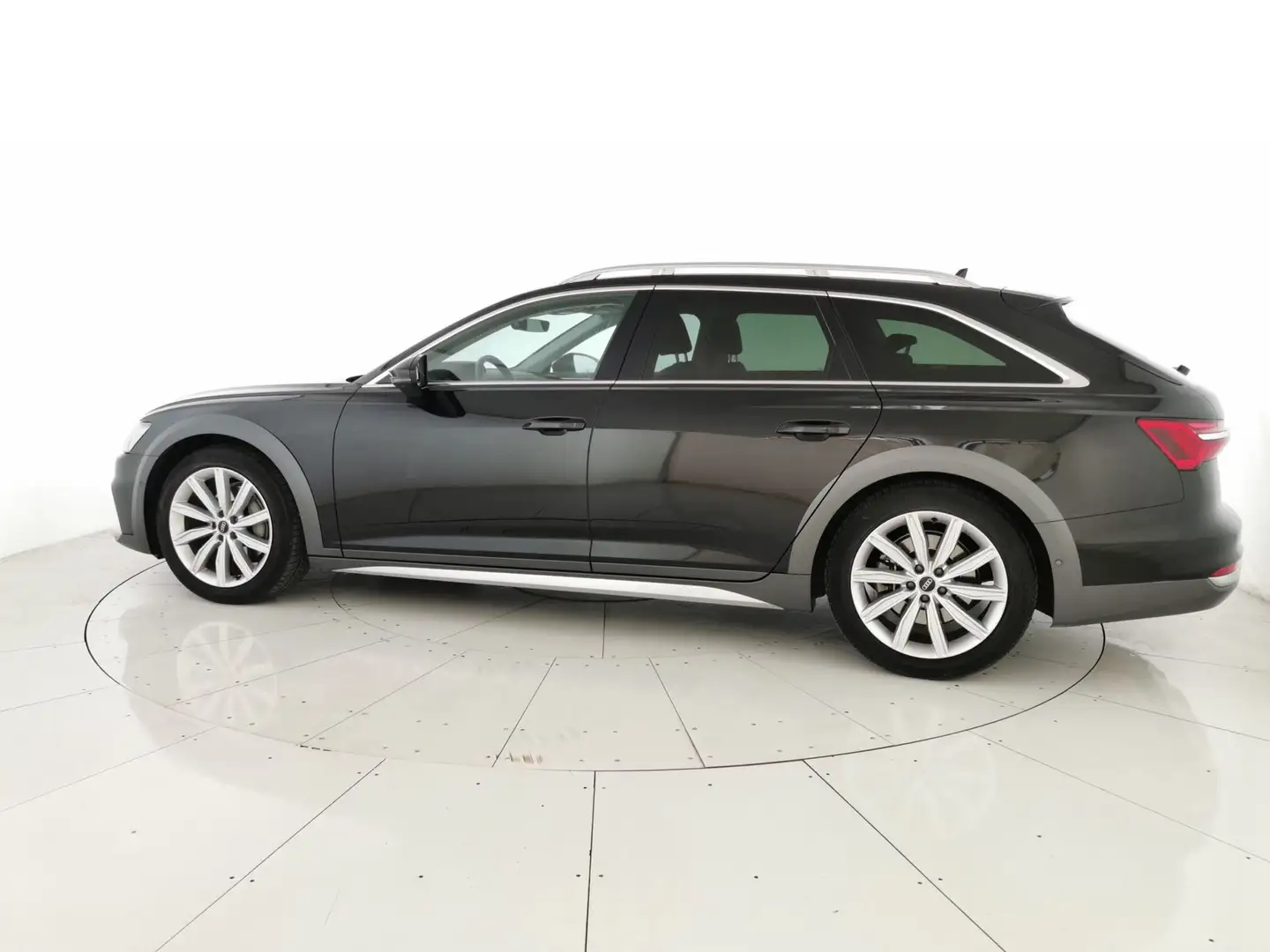 Audi A6 allroad 45 3.0 tdi mhev 48V Evolution quattro 245cv s-tro Noir - 2